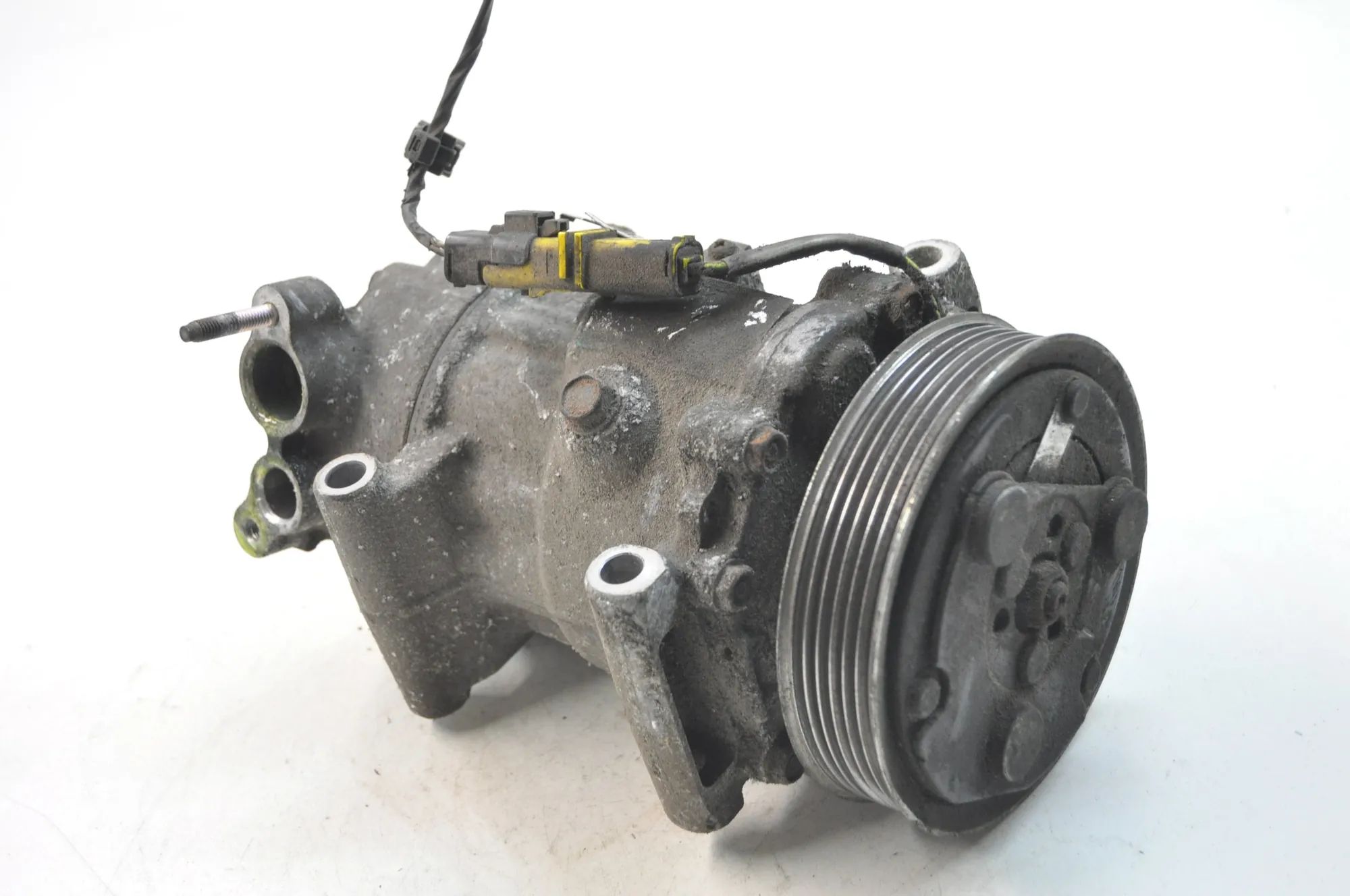 Mini One, Cooper (R50 / R52 / R53) Air-conditioning compressor Air-conditioning compressor — MINI COOPER (R56)...