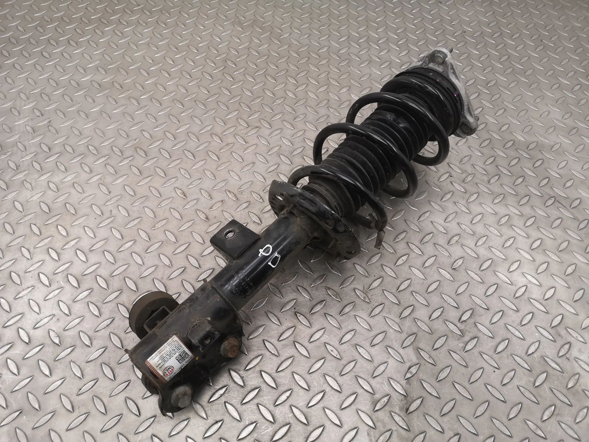 Hyundai Ioniq 5 Shock absorber — front right Shock absorber — front right — HYUNDAI IONIQ (5...
