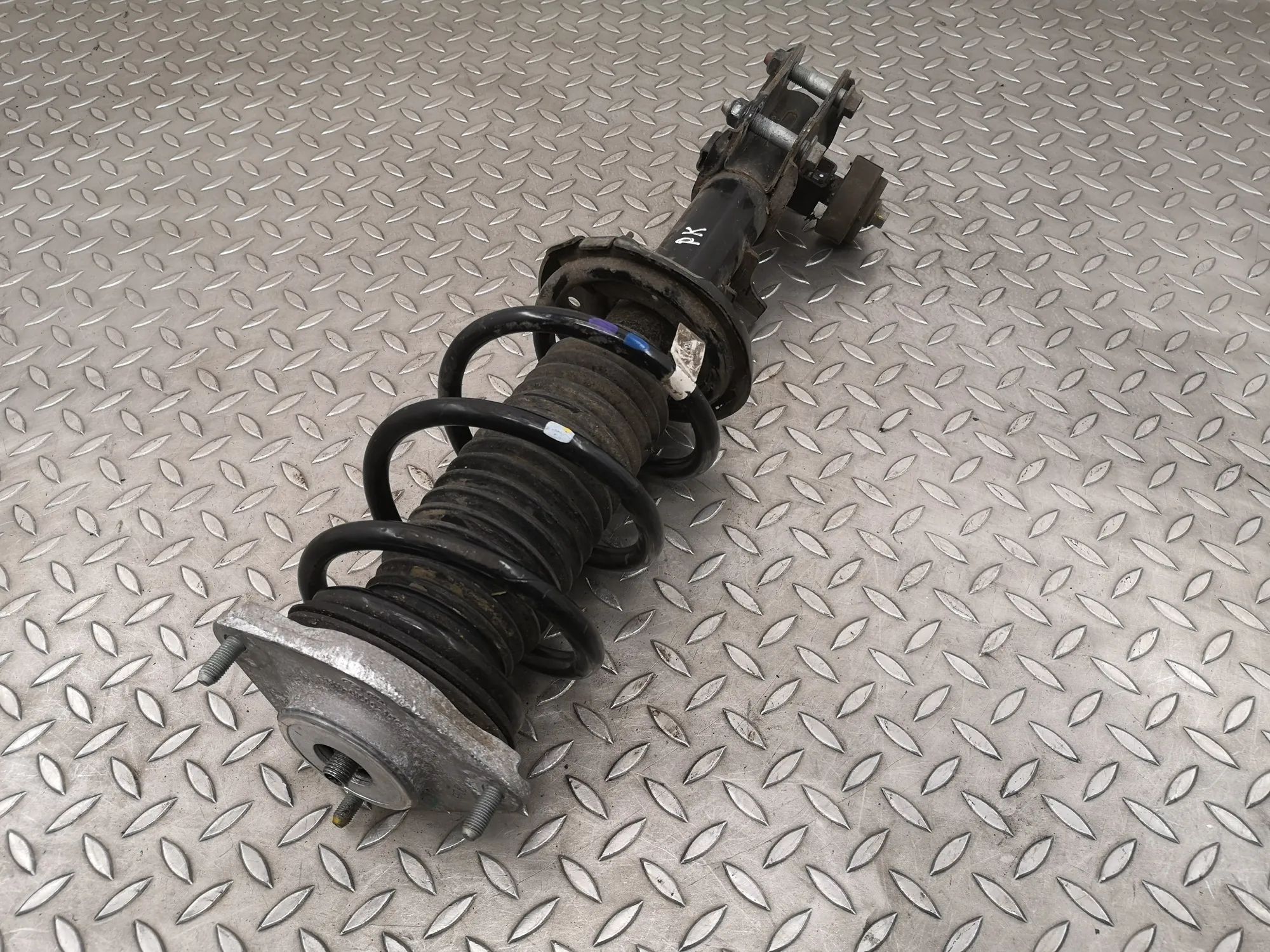 Hyundai Ioniq 5 Shock absorber — front left Shock absorber — front left — HYUNDAI IONIQ (5 ...