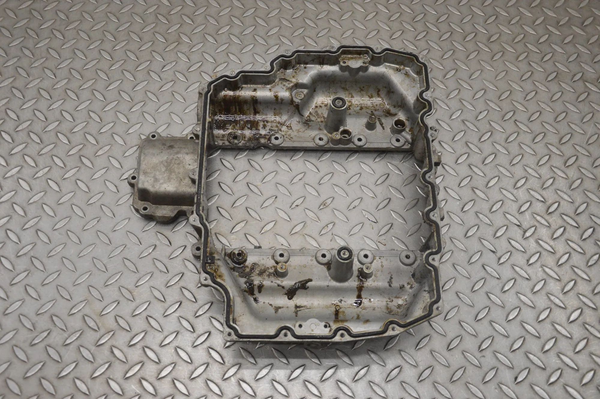 Porsche 911 (991) Oil sump Oil sump — PORSCHE 911 (991) (2011-2020) — 9A11...