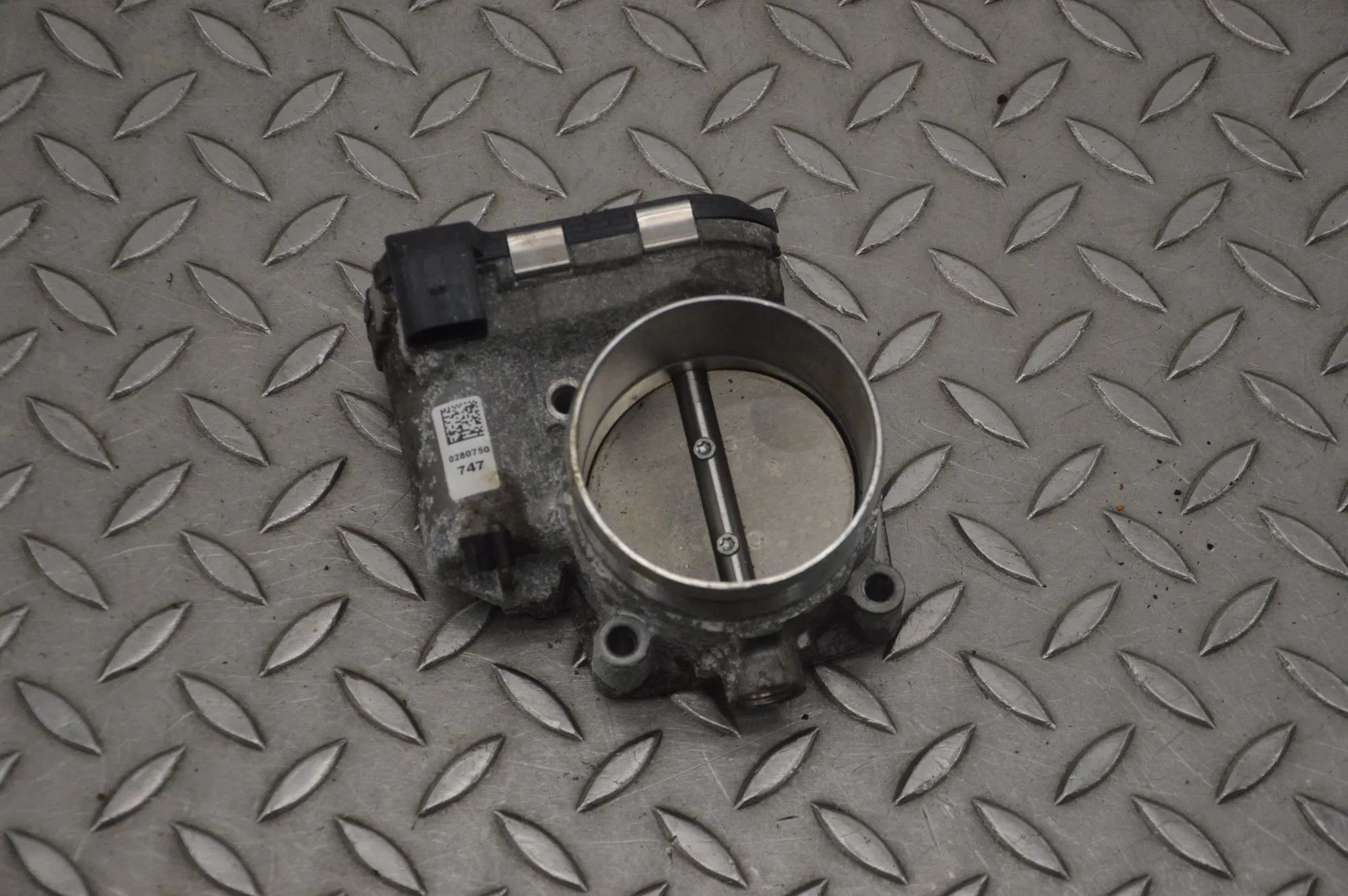 Porsche 911 (991) Throttle body Throttle body — PORSCHE 911 (991) (2011-2020) —...