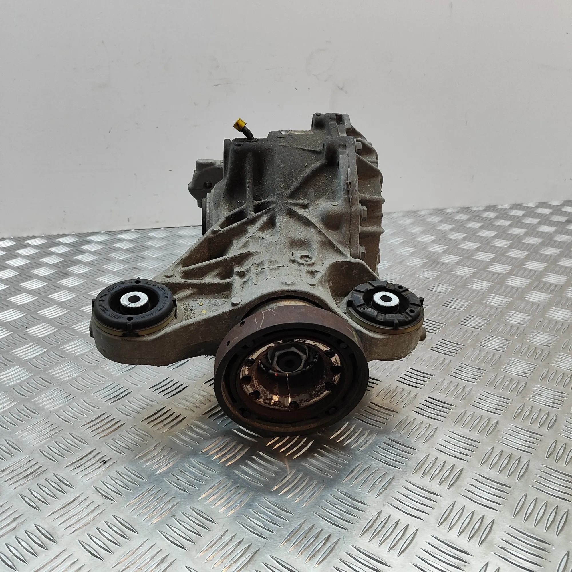 Jaguar XJ задний редуктор Rear differential — JAGUAR XJ (X351) (2009-...)...