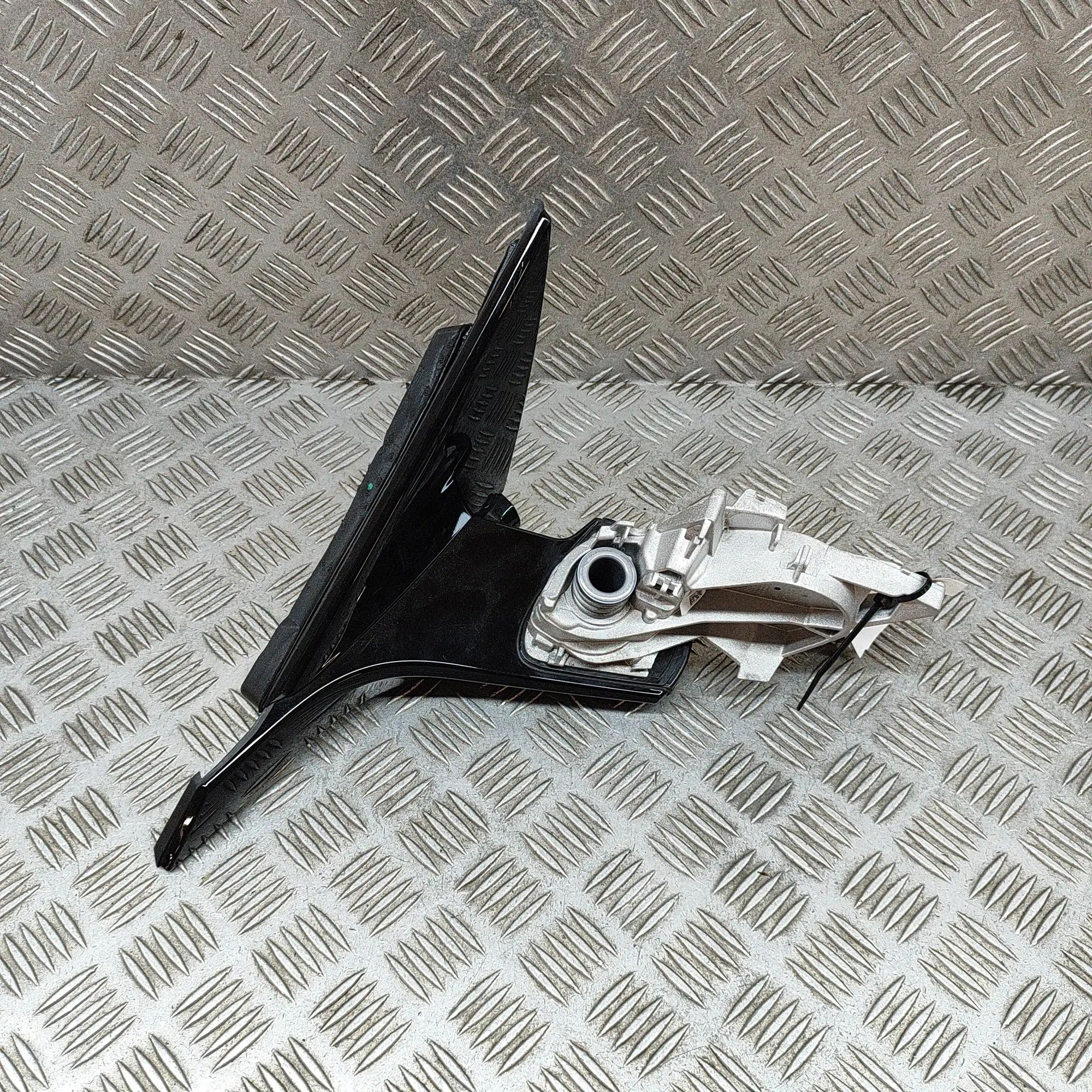 BMW 5 (G30 / G31) Other Body Parts Other Body Parts — BMW 5 SERIES (G60) (2023-PRE...