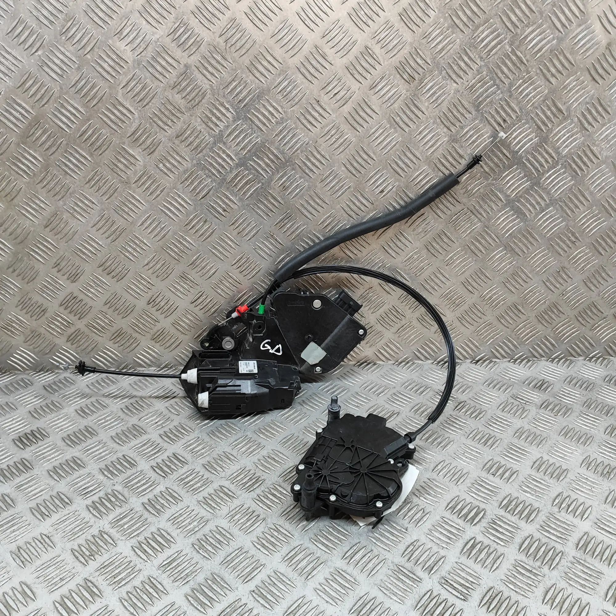 Land Rover Range Rover Sport (L494) Door lock — rear right Door lock — rear right — LAND ROVER RANGE ROVER...