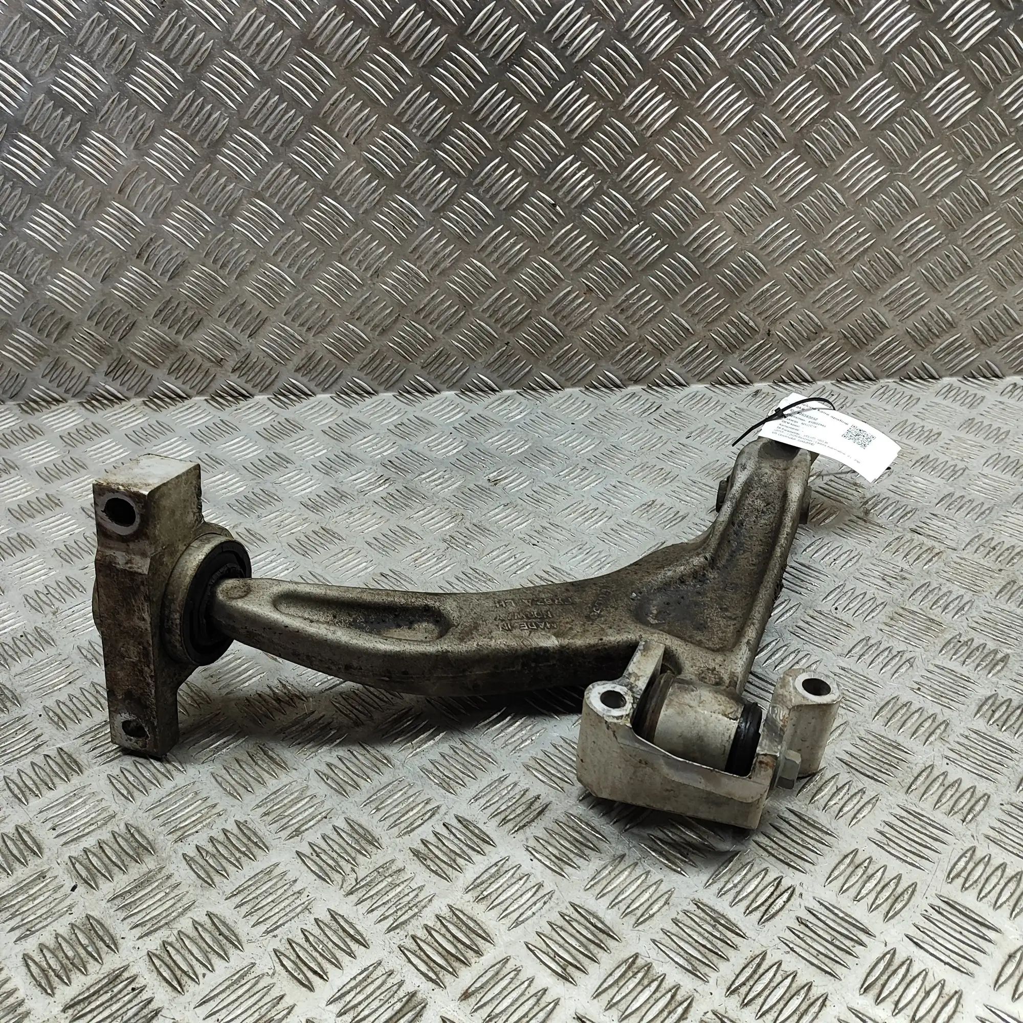 Volvo V60 Front Left Lower Control Arm Front Left Lower Control Arm — VOLVO V60 (II) (...