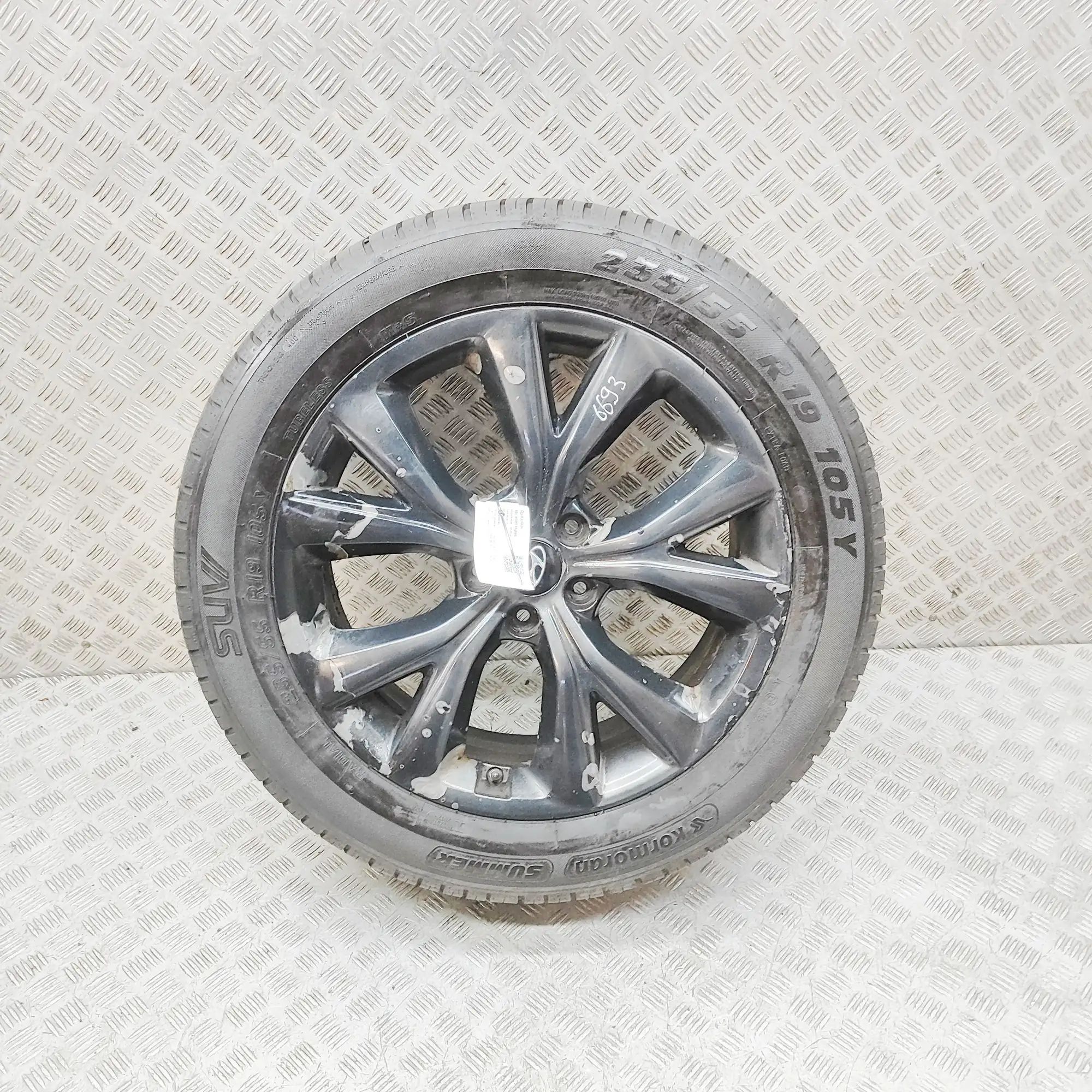 Hyundai Santa Fe Alloy Wheel Alloy wheel — HYUNDAI SANTA (FÉ III DM) (2012-....