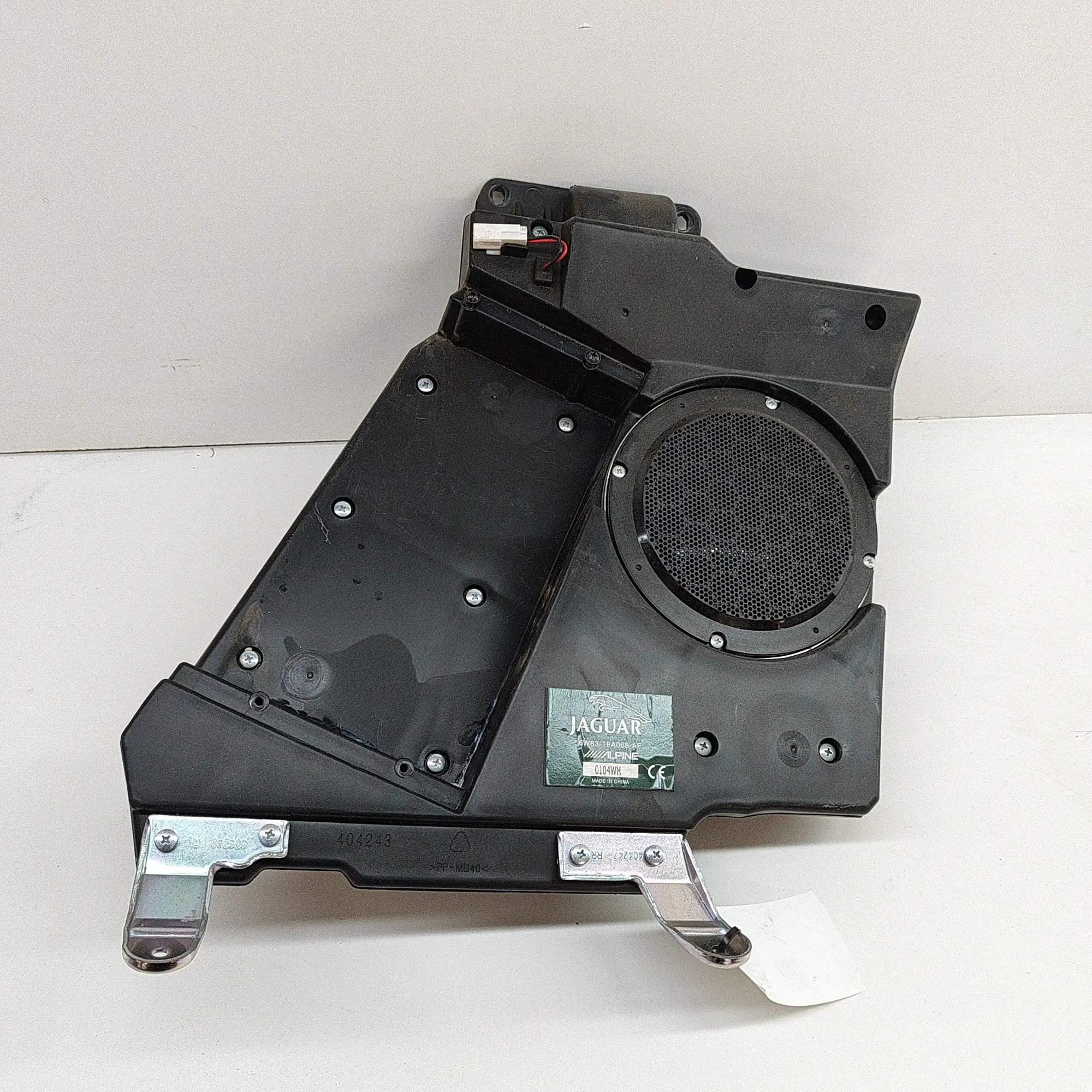 Jaguar XK Subwoofer