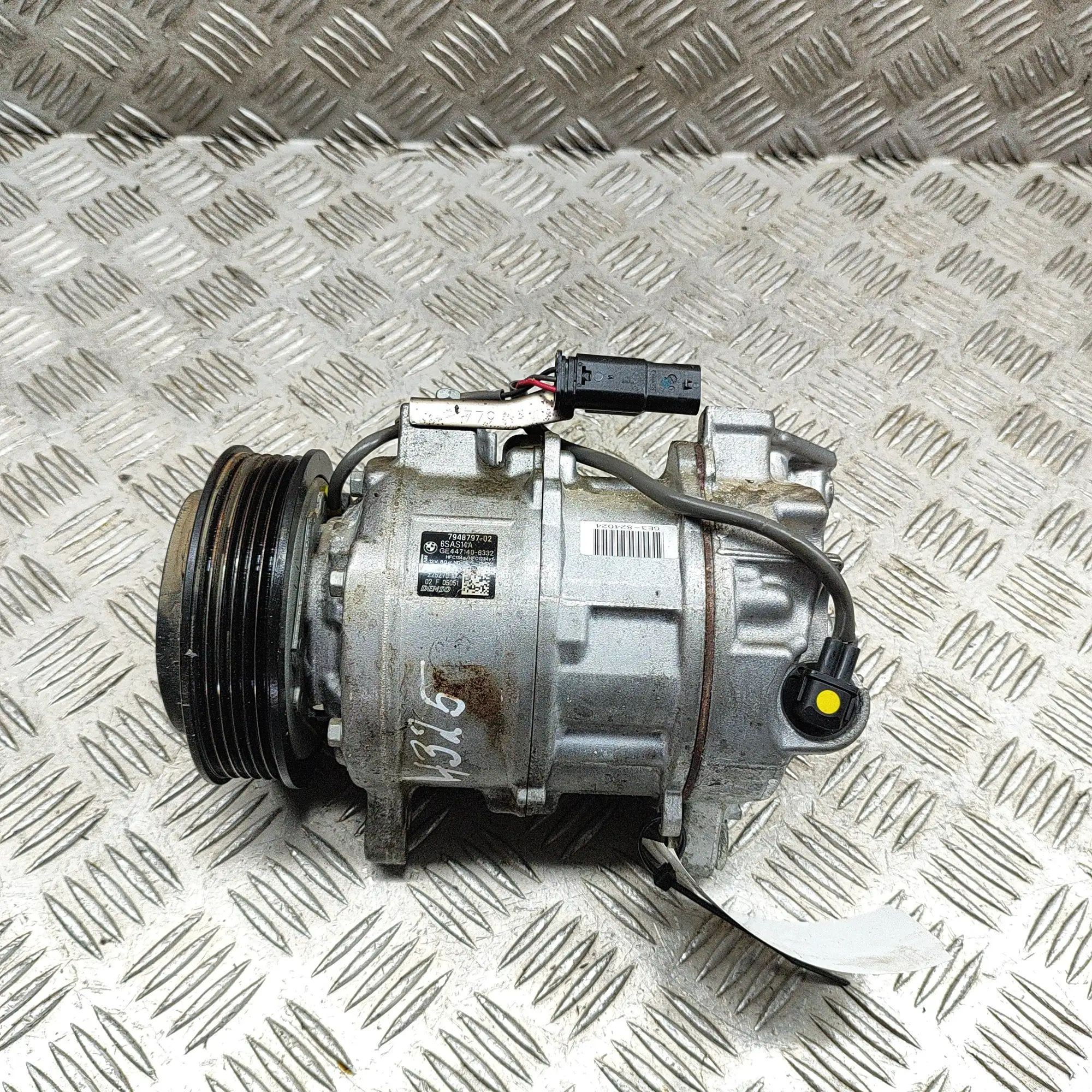 BMW 2 (F44) Air-conditioning compressor Air-conditioning compressor — BMW 2 SERIES (Gra...