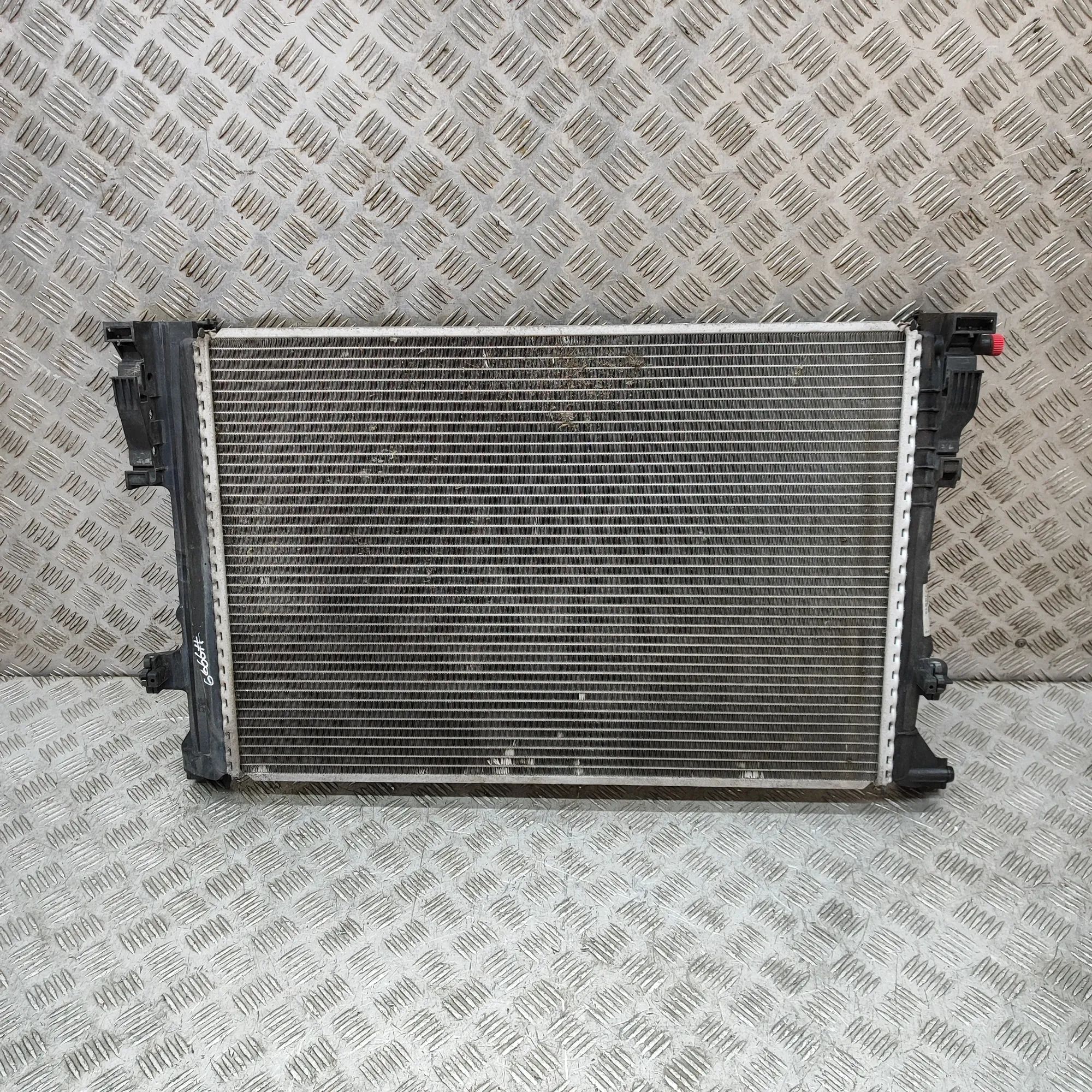Mercedes-Benz CLA (C117) Cooling Radiator Cooling Radiator — MERCEDES BENZ CLA (Coupe C11...