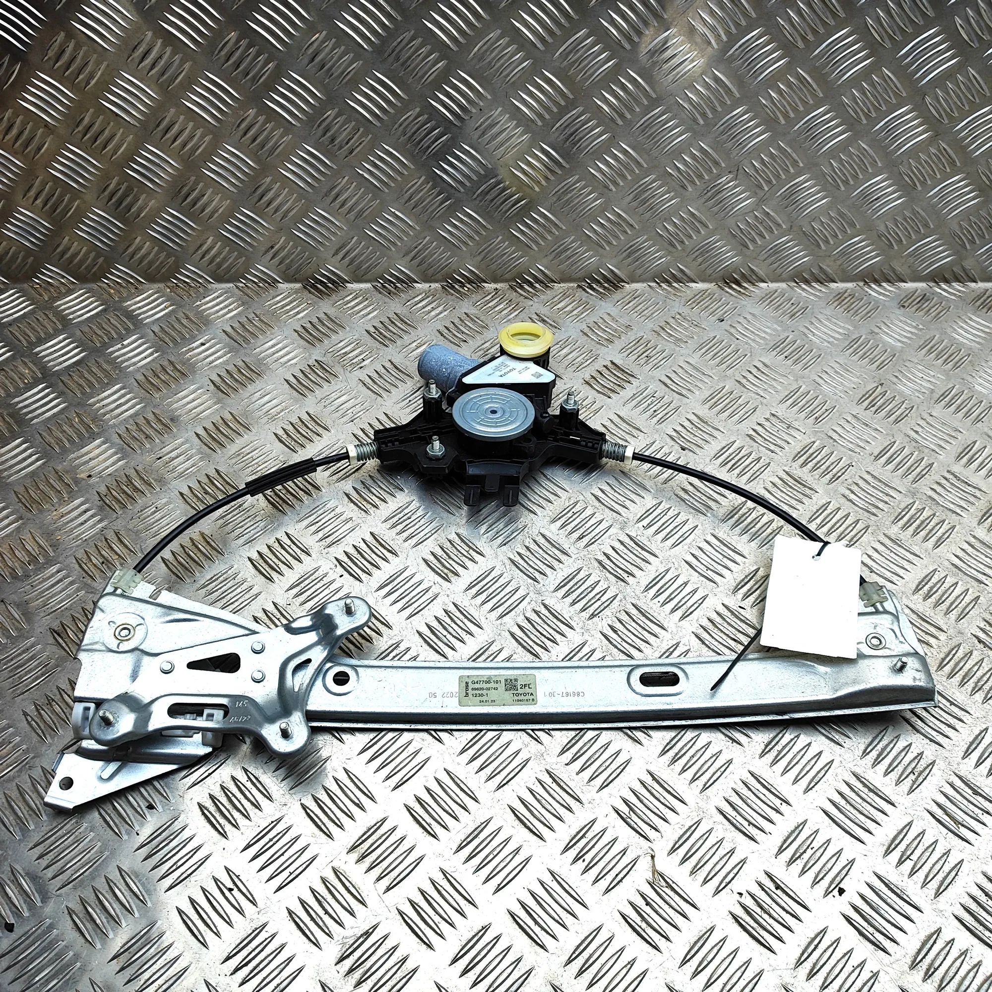 Toyota Corolla Front Left Door Window Regulator Front Left Door Window Regulator — TOYOTA COROL...