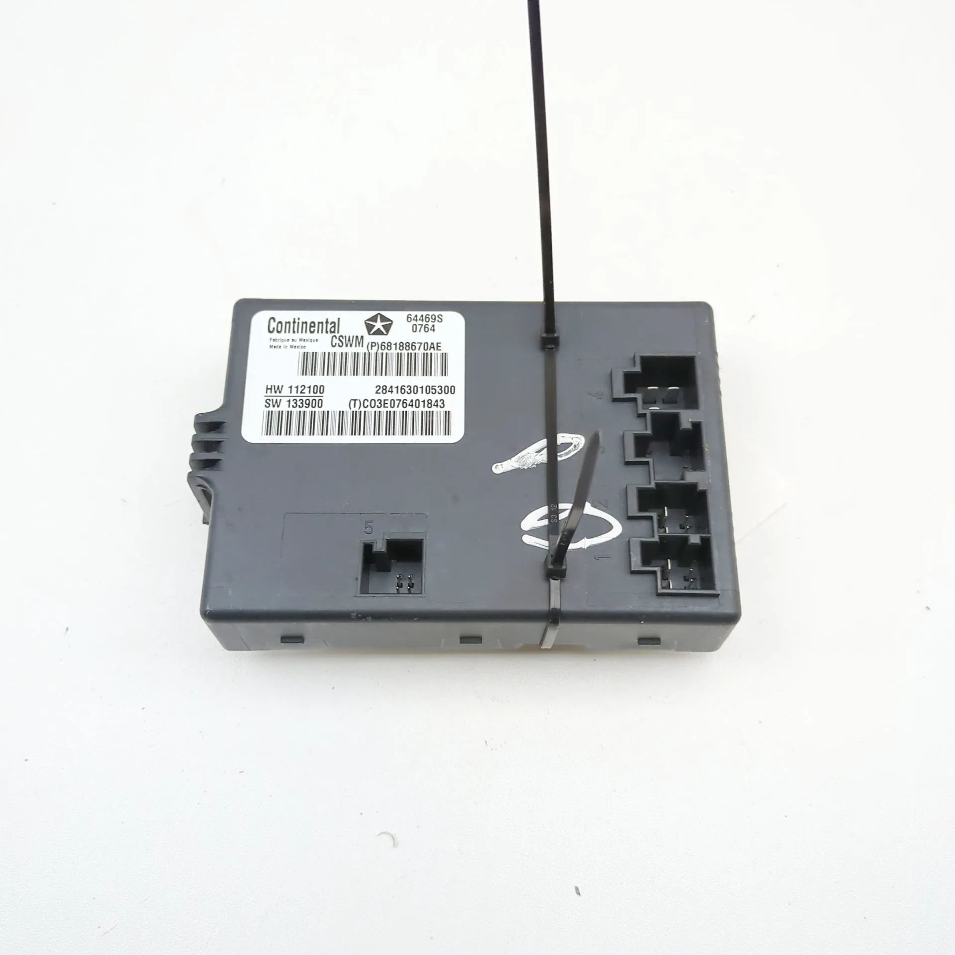 Jeep Cherokee (KL) Front Right Seat Control Unit Front Right Seat Control Unit — JEEP CHEROKEE (...