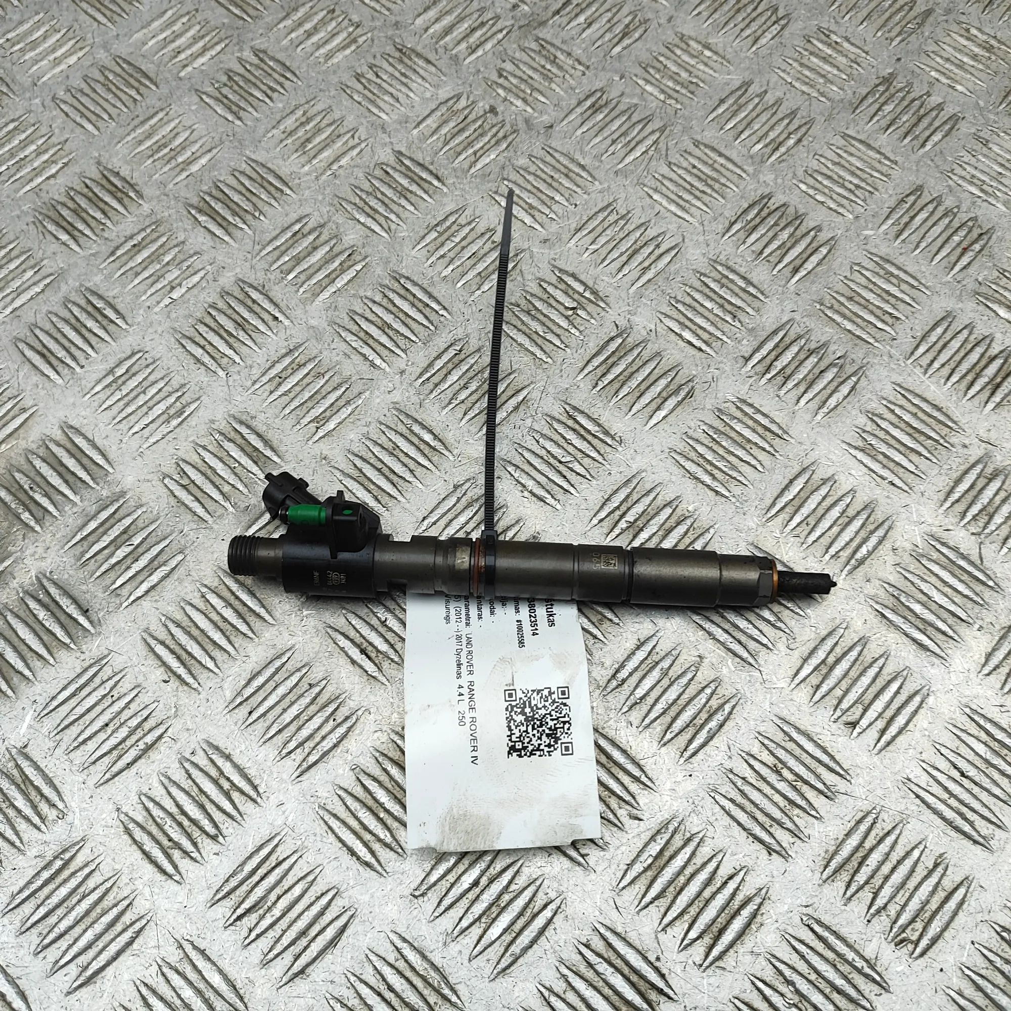 Land Rover Range Rover (L405) Fuel Injector Fuel injector — LAND ROVER RANGE ROVER (IV L405...