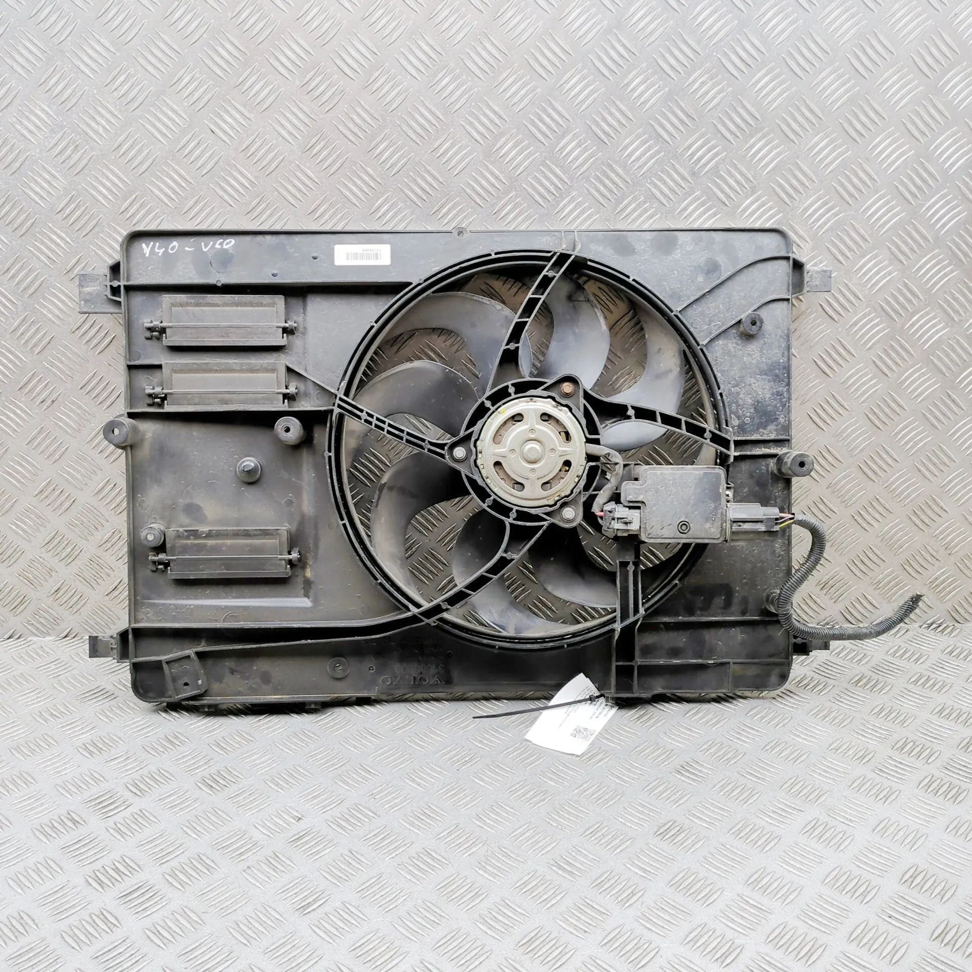 Volvo V60 Engine Cooling Fan Shroud Engine Cooling Fan Shroud — VOLVO V60 (2010-201...