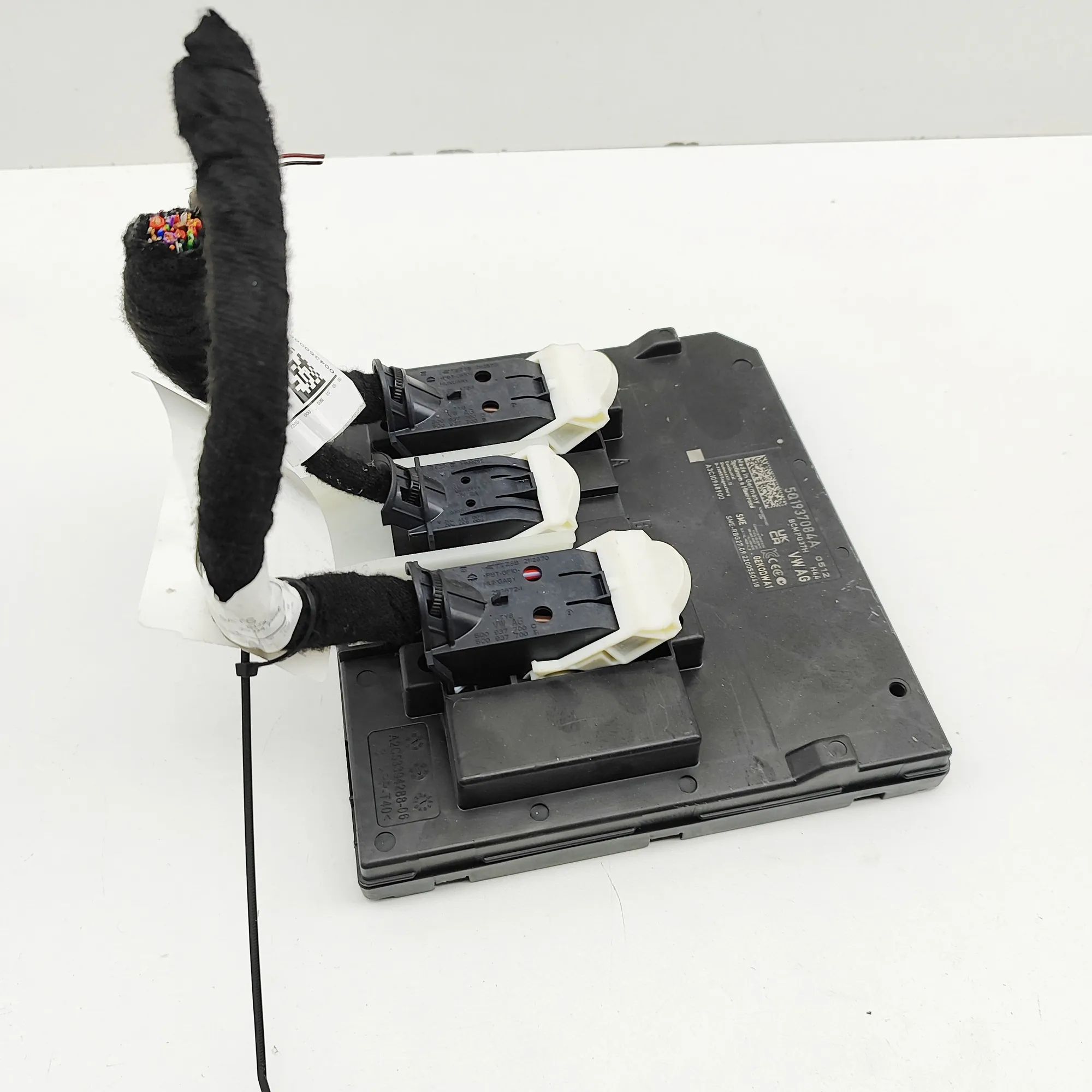 Audi Q3 (F3) Comfort Control Unit Comfort Control Unit — AUDI Q3 (F3) (2018-...) ...