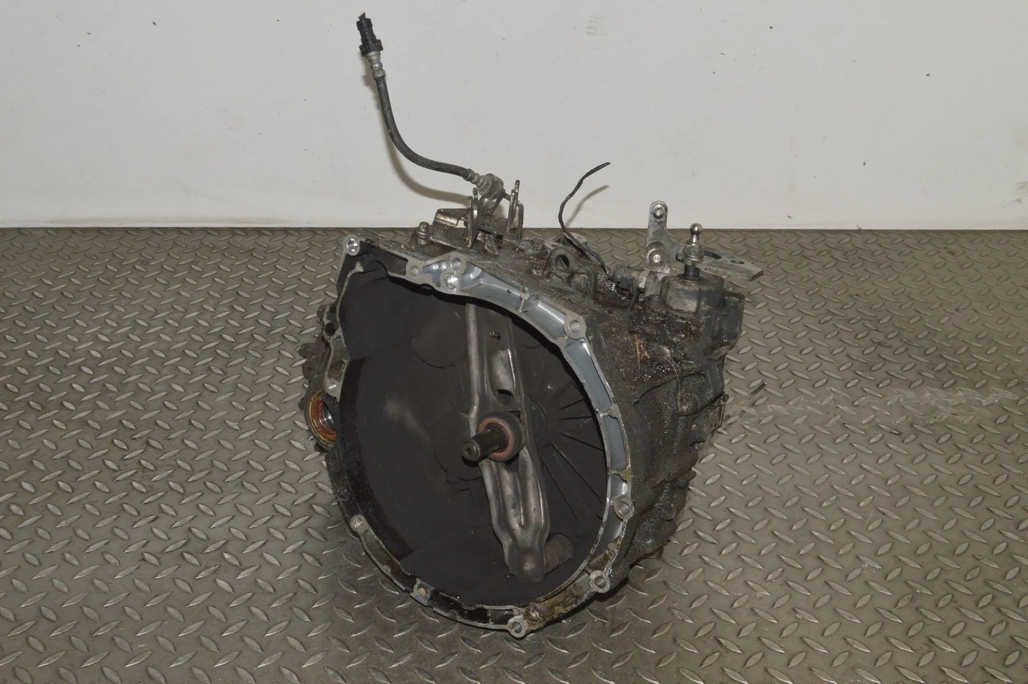 Mini One, Cooper, Clubman (R55 - R59) Gearbox Gearbox — MINI CLUBMAN (R55) (2006-2014) — 7568...