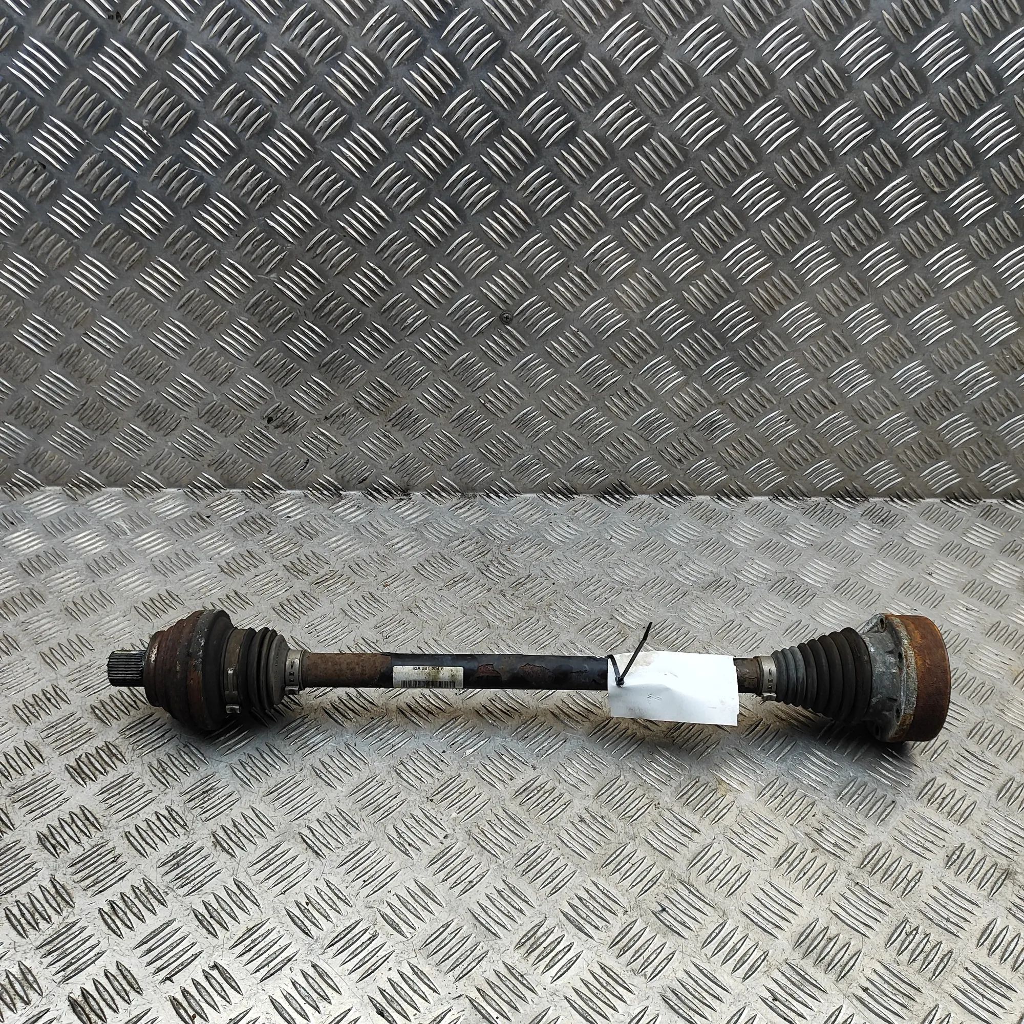 Audi Q3 (F3) Rear Right Driveshaft Rear Right Driveshaft — AUDI Q3 (Sportback F3N)...