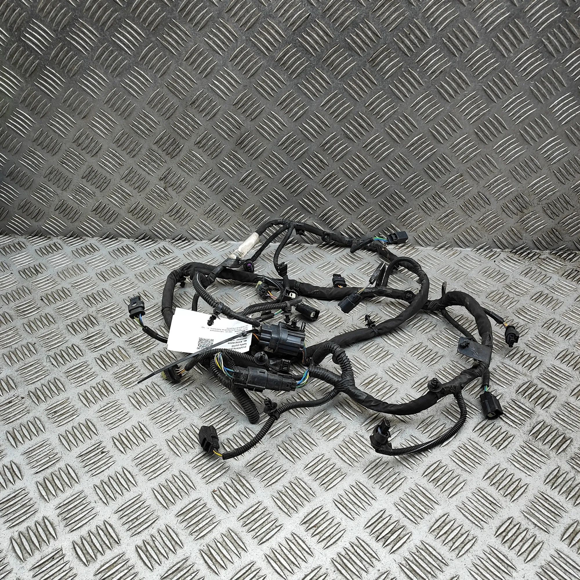 Volvo V40 Front Parking Sensor Wiring Loom Front Parking Sensor Wiring Loom — VOLVO V40 (H...