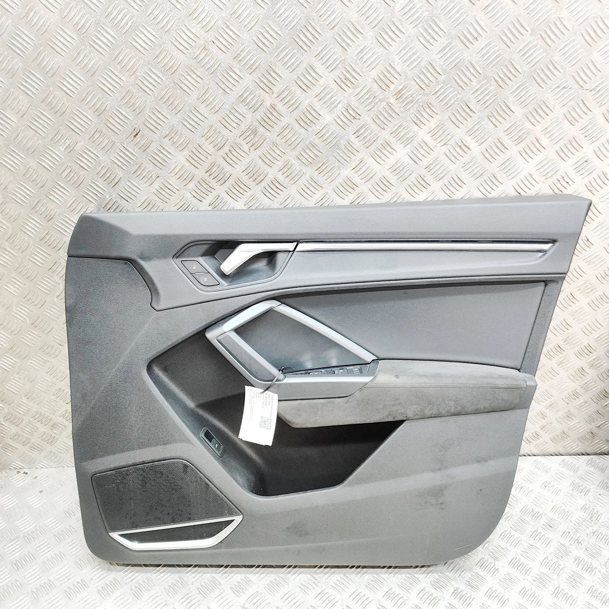 Audi Q3 (F3) Front Right Door Panel Front Right Door Panel — AUDI Q3 (Sportback F3N...
