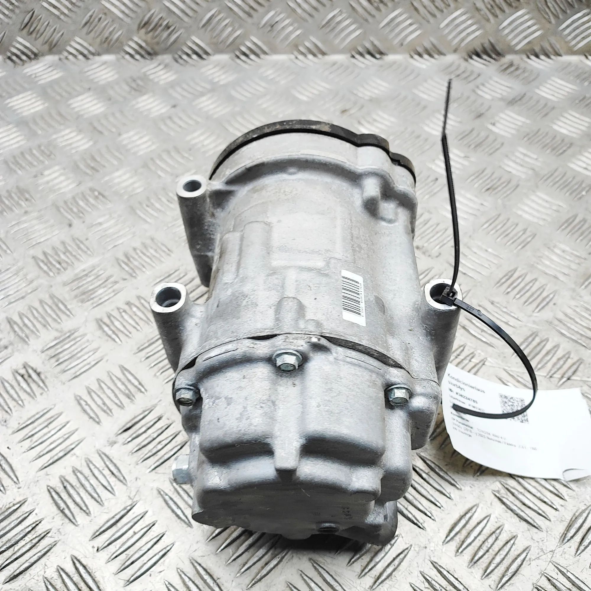 Toyota RAV4 (XA50) Air-conditioning compressor Air-conditioning compressor — TOYOTA RAV (4 V X...