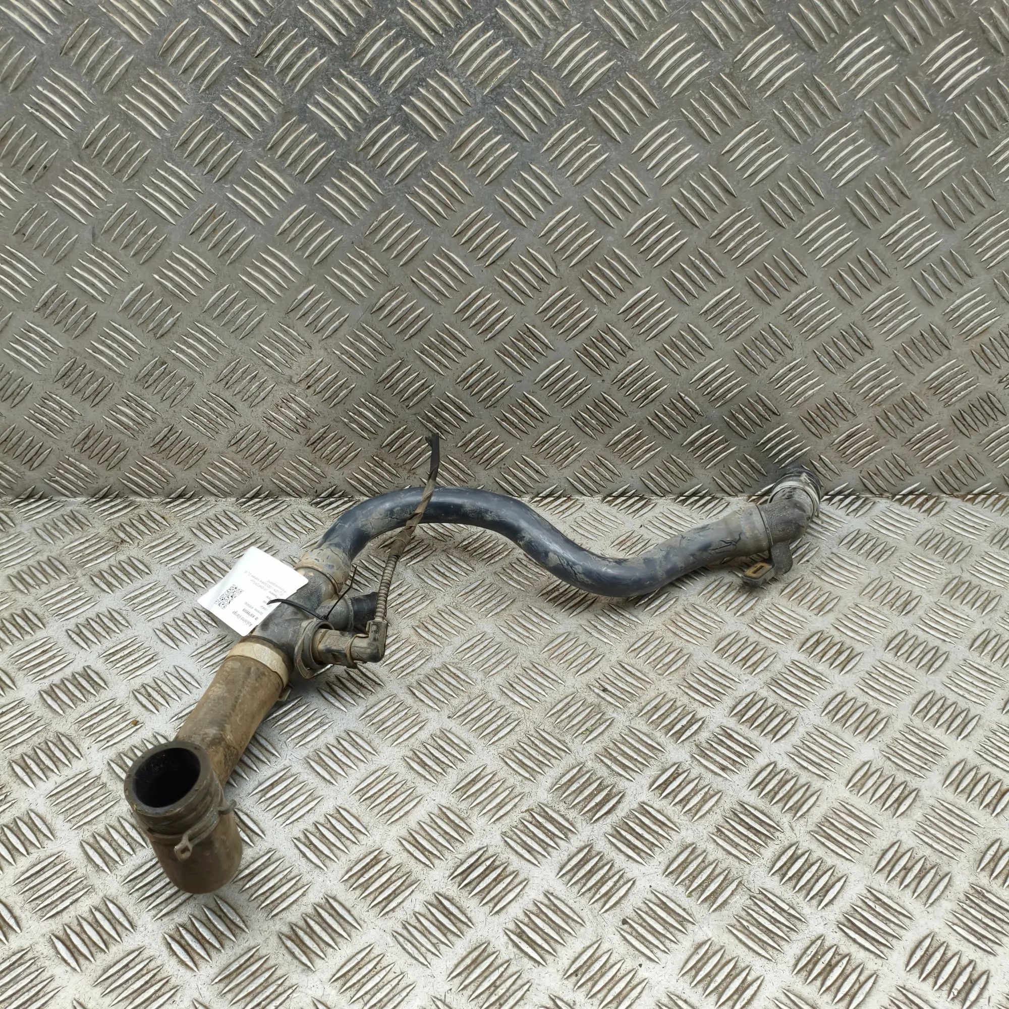 Volkswagen Crafter Coolant hose Coolant hose — VW CRAFTER (Van SY_) (2016-...) ...