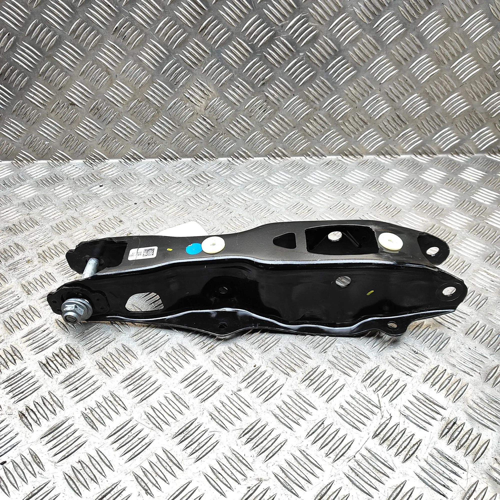 BMW X5 (G05) Rear Right Lower Control Arm Rear Right Lower Control Arm — BMW X5 (G05) (20...