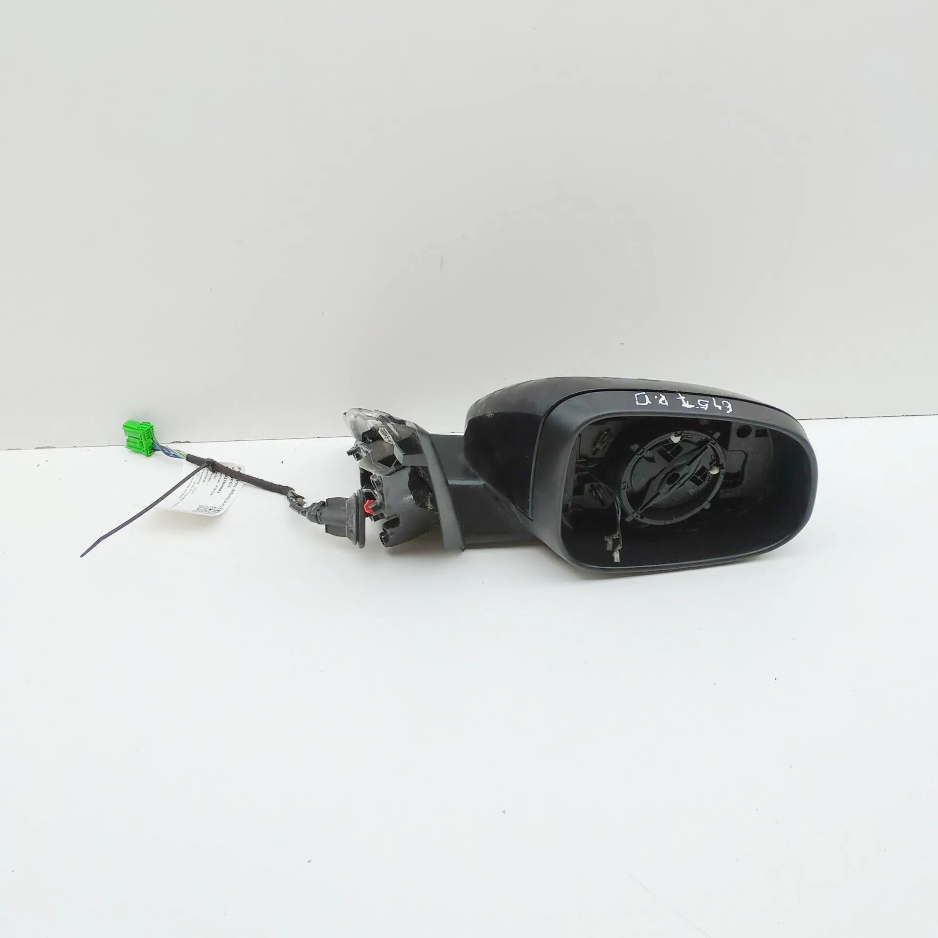 Volvo V60 Right Side Wing Mirror Right Side Wing Mirror — VOLVO V60 (2010-2018) ...