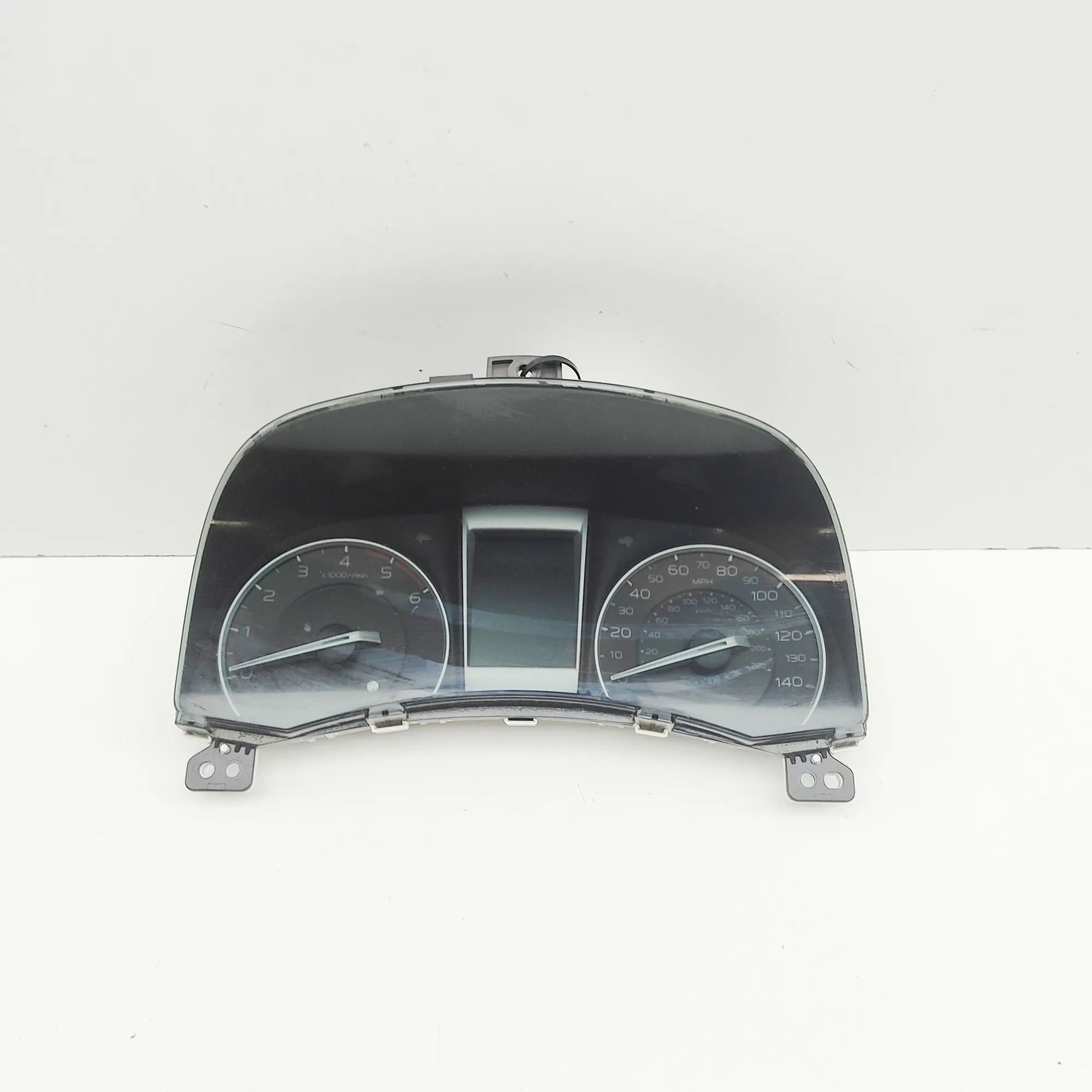 Isuzu D-Max Instrument Cluster Speedometer Instrument Cluster Speedometer — ISUZU D-MAX (I...