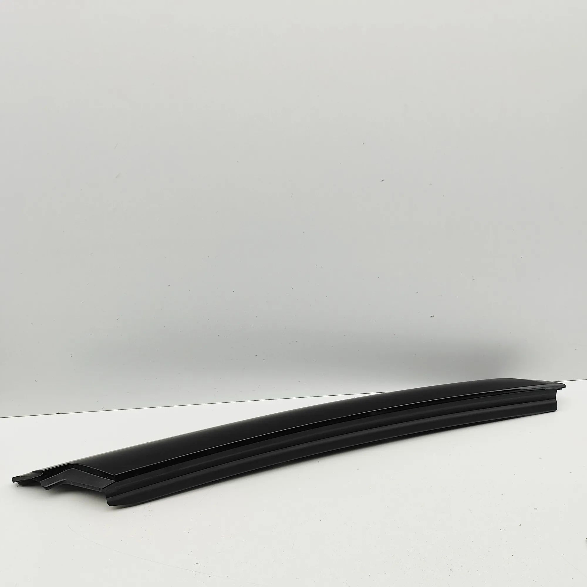 Mini Countryman (U25) Windshield Left Vertical Trim Windshield Left Vertical Trim — MINI COUNTRYMAN...