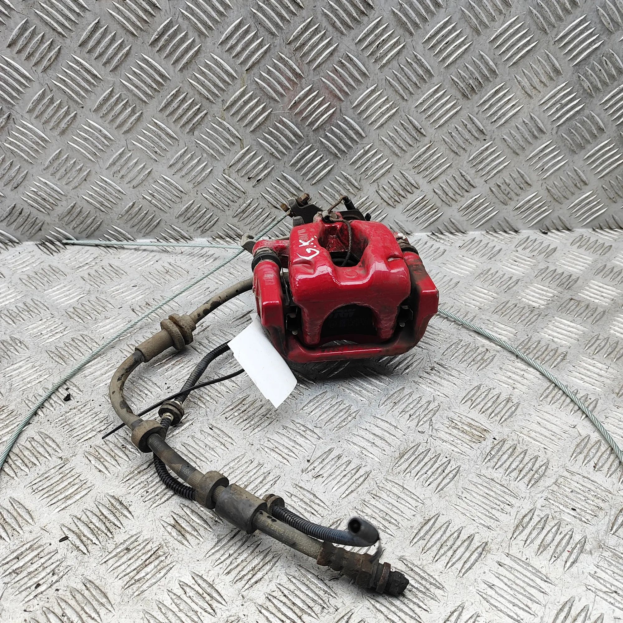 Alfa-Romeo Giulietta (940) Brake caliper — rear left