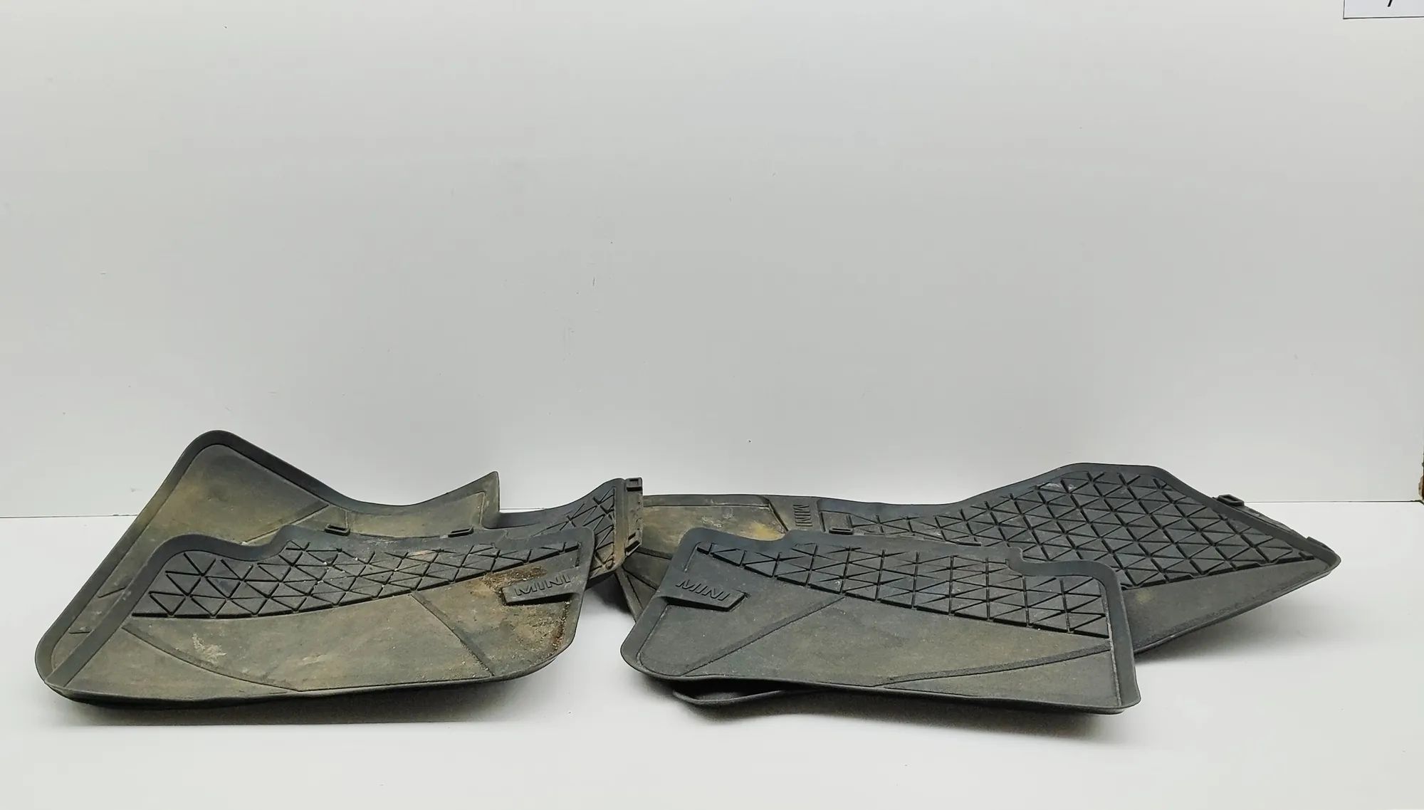 Mini Countryman (U25) Floor Mat Set Floor mat set — MINI COUNTRYMAN (U25) (2022-......