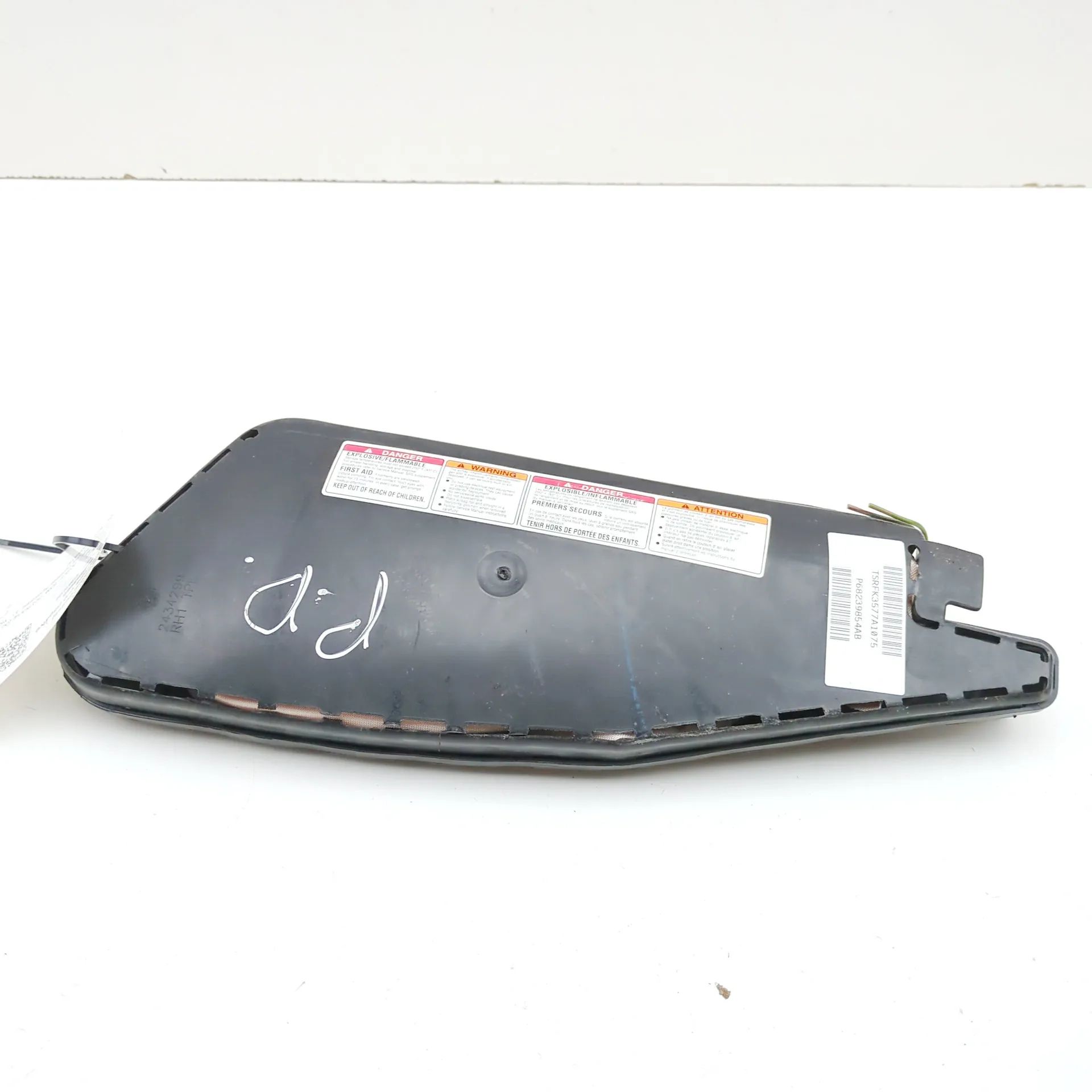 Dodge Ram Seat airbag (SRS) — front right Seat airbag (SRS) — front right — DODGE RAM (15...
