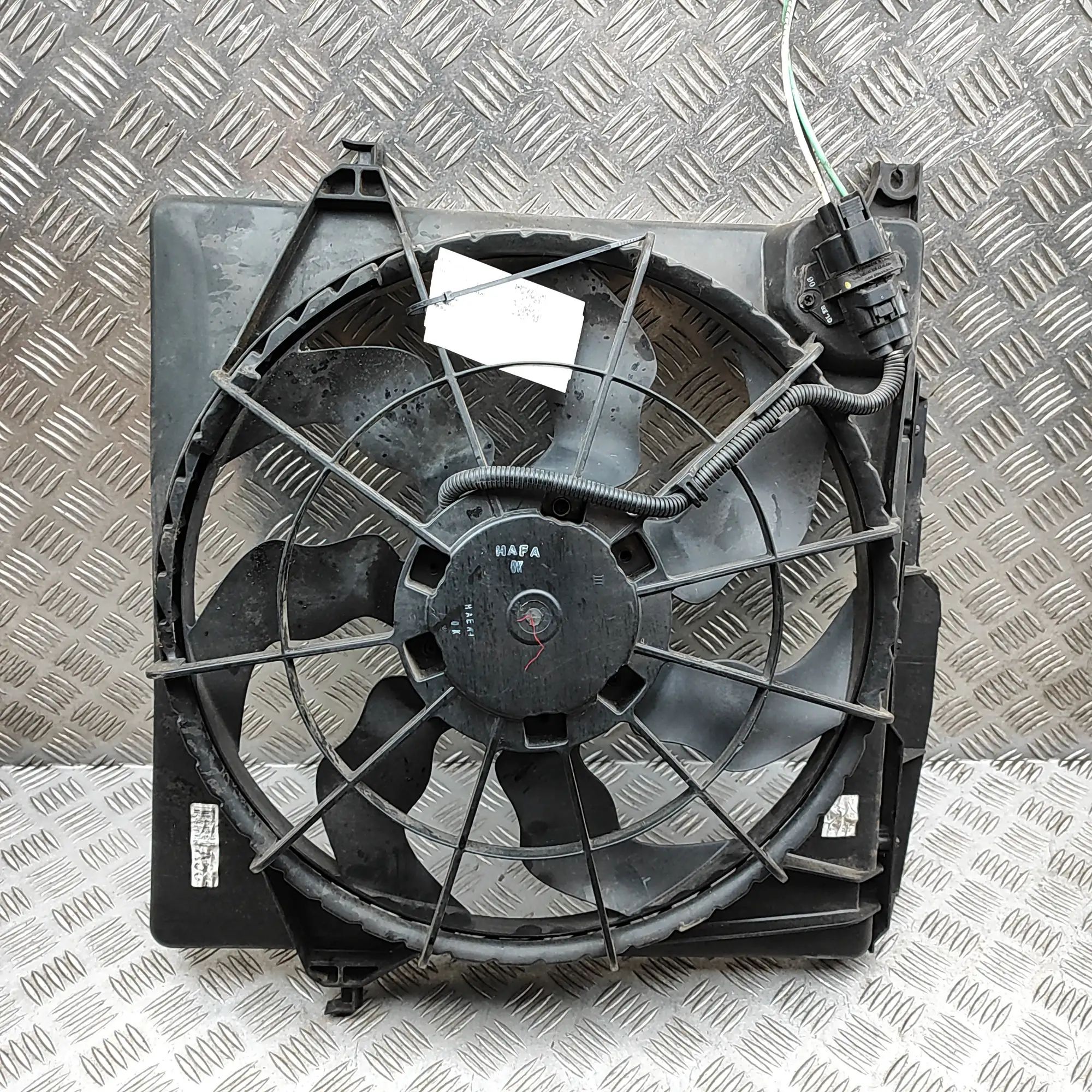 Hyundai Santa Fe Engine Cooling Fan Shroud Engine Cooling Fan Shroud — HYUNDAI SANTA (FÉ I...