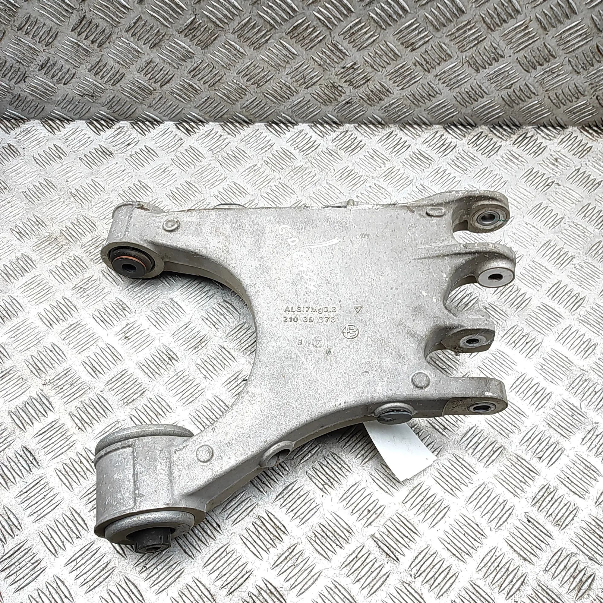 Alfa-Romeo Stelvio Rear Right Lower Control Arm Rear Right Lower Control Arm — ALFA ROMEO STELV...
