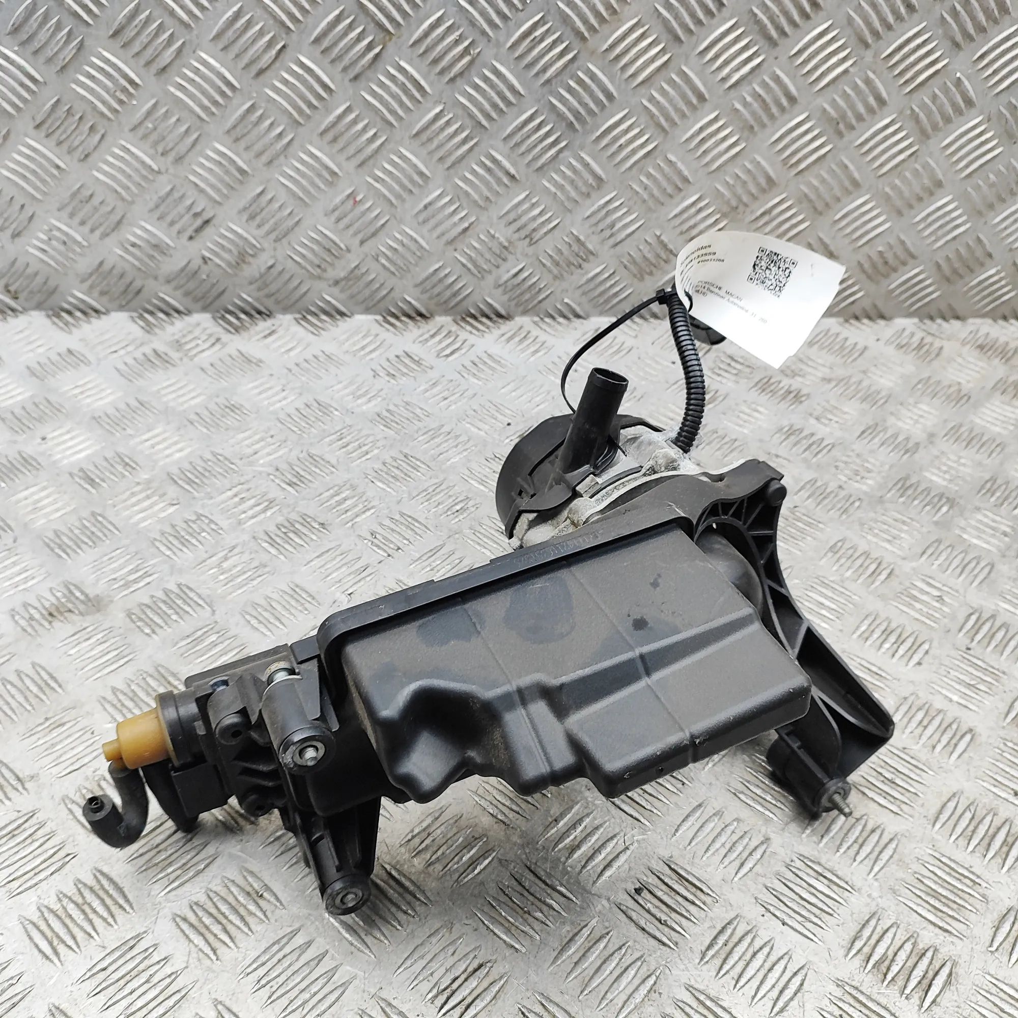 Porsche Macan Vacuum reservoir Vacuum reservoir — PORSCHE MACAN (95B) (2014-.....