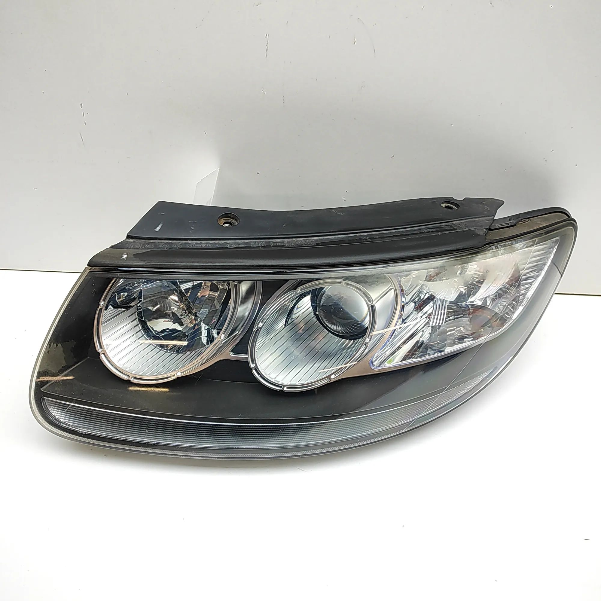 Hyundai Santa Fe Front Left Headlight Front Left Headlight — HYUNDAI SANTA (FÉ II CM)...