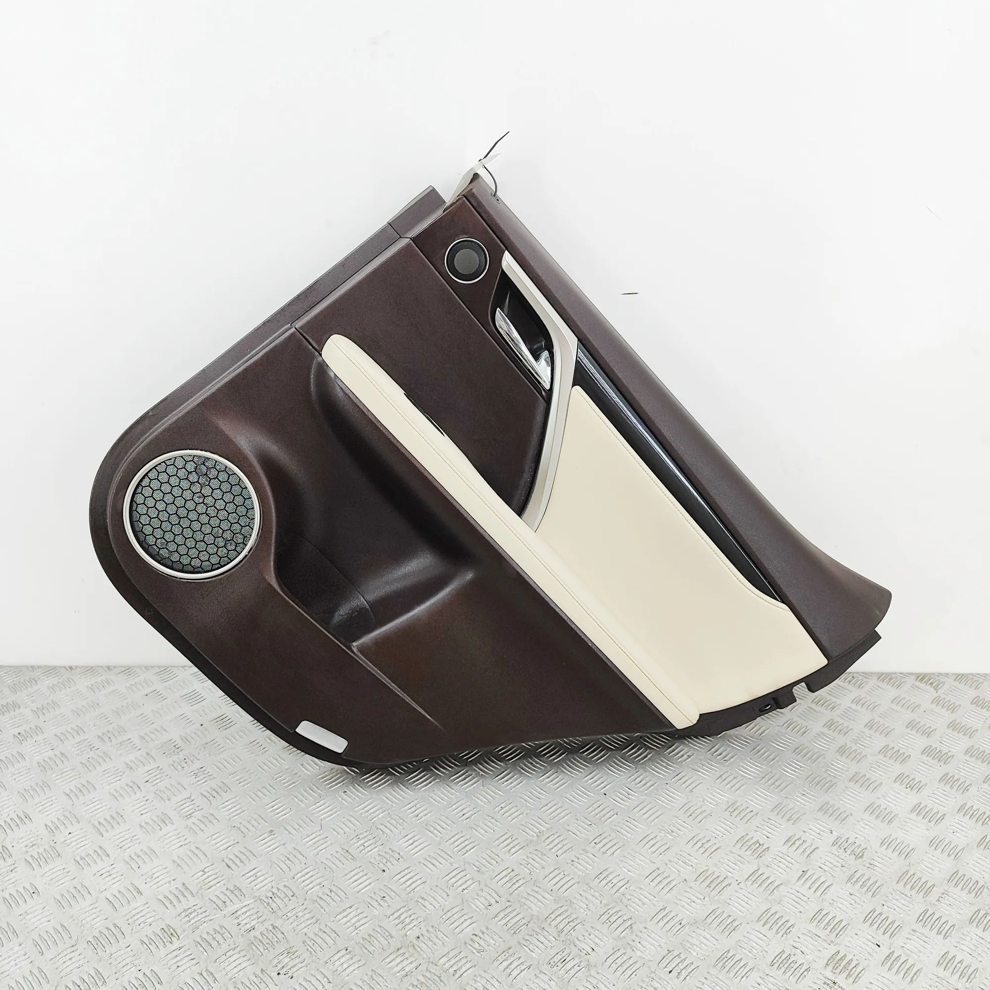 Lexus RX Rear Right Door Panel Rear Right Door Panel — LEXUS RX (_L2_) (2015-....