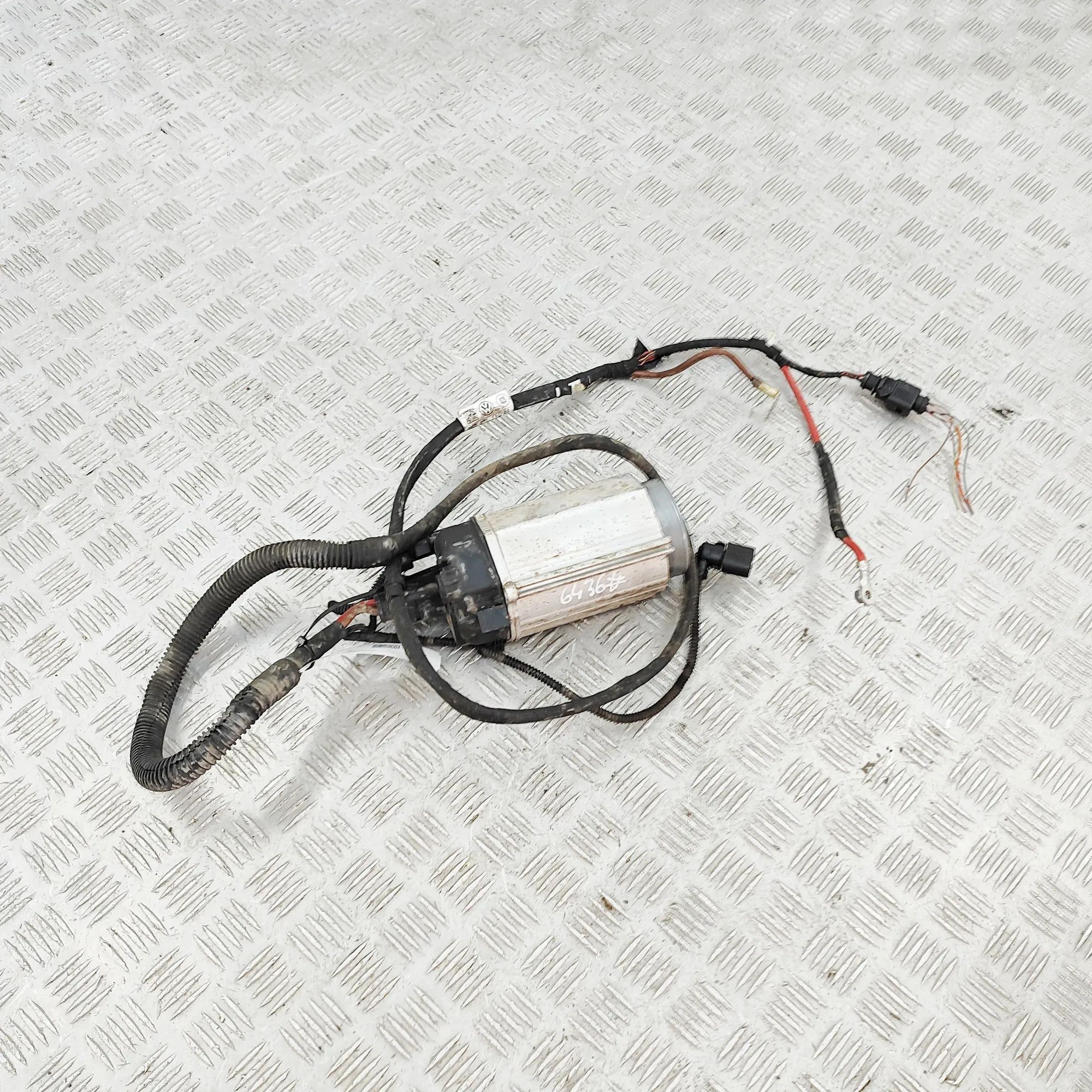 Audi Q3 (8U) Steering Rack Motor Steering rack motor — AUDI Q3 (8U) (2011-2018) ...