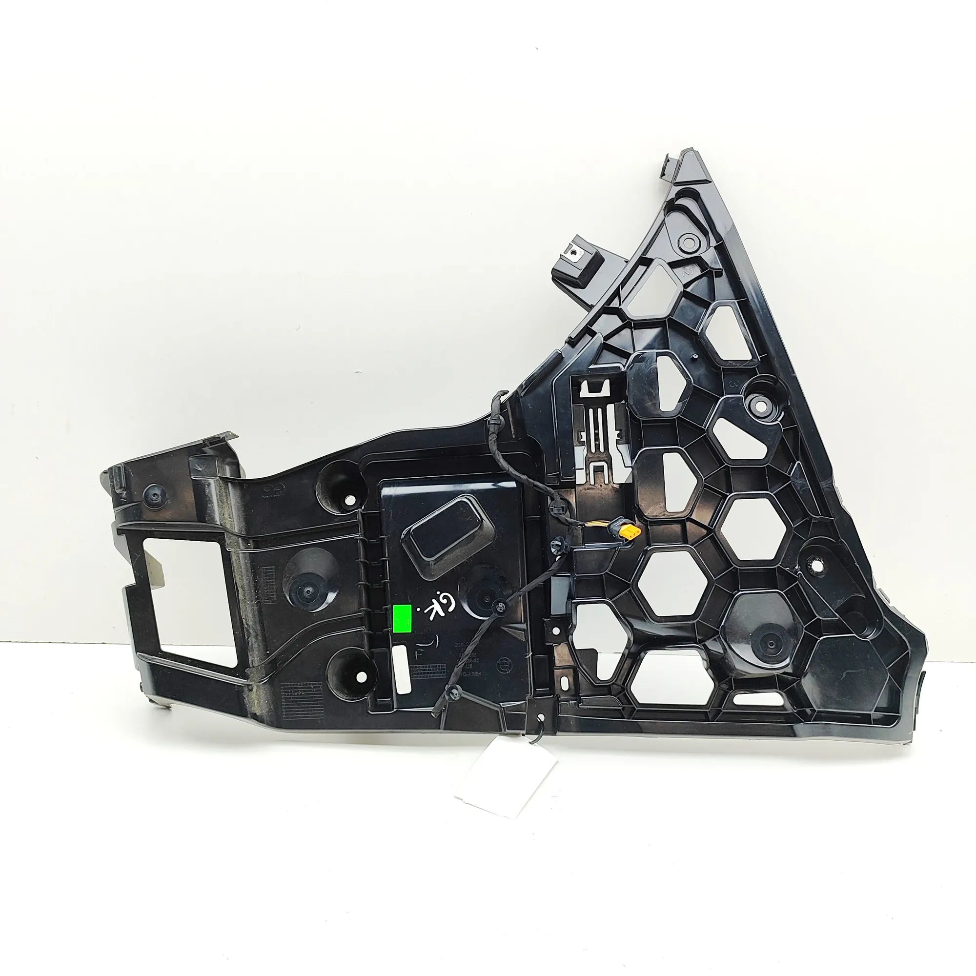 BMW X6 (G06) Rear Left Bumper Bracket Rear Left Bumper Bracket — BMW X6G06 (2019-...)...