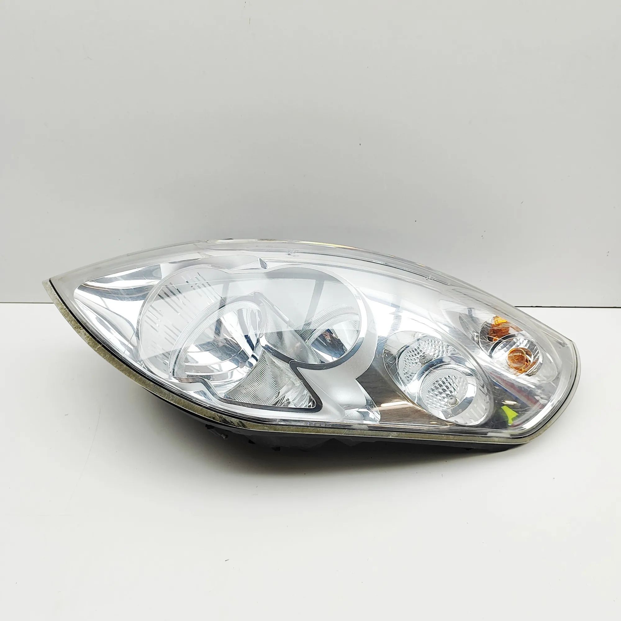 Renault Master Front Left Headlight Front Left Headlight — RENAULT MASTER (III Mini...