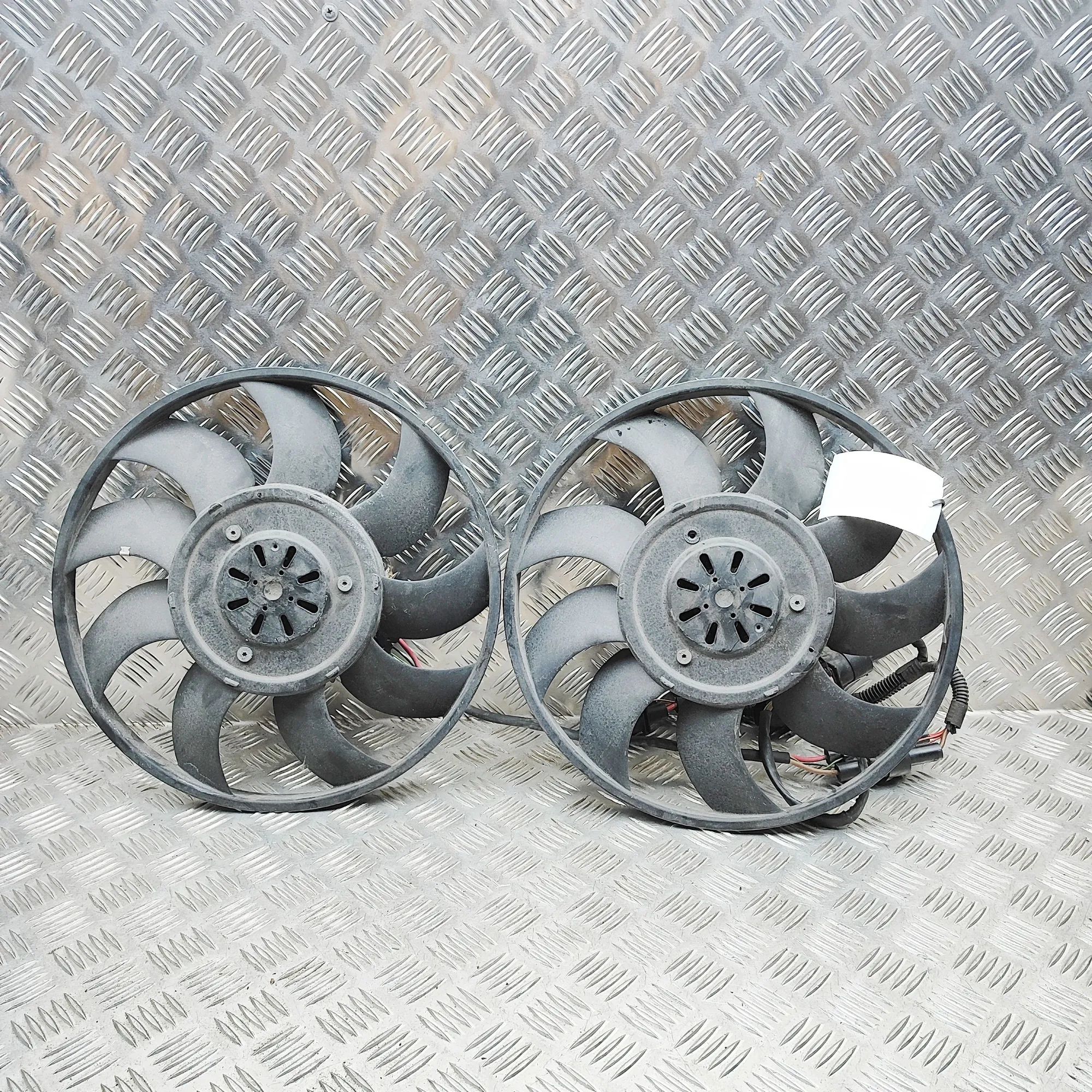 Audi Q5 (8R) Engine Cooling Fan Engine Cooling Fan — AUDI Q5 (8R) (2008-2017) —...