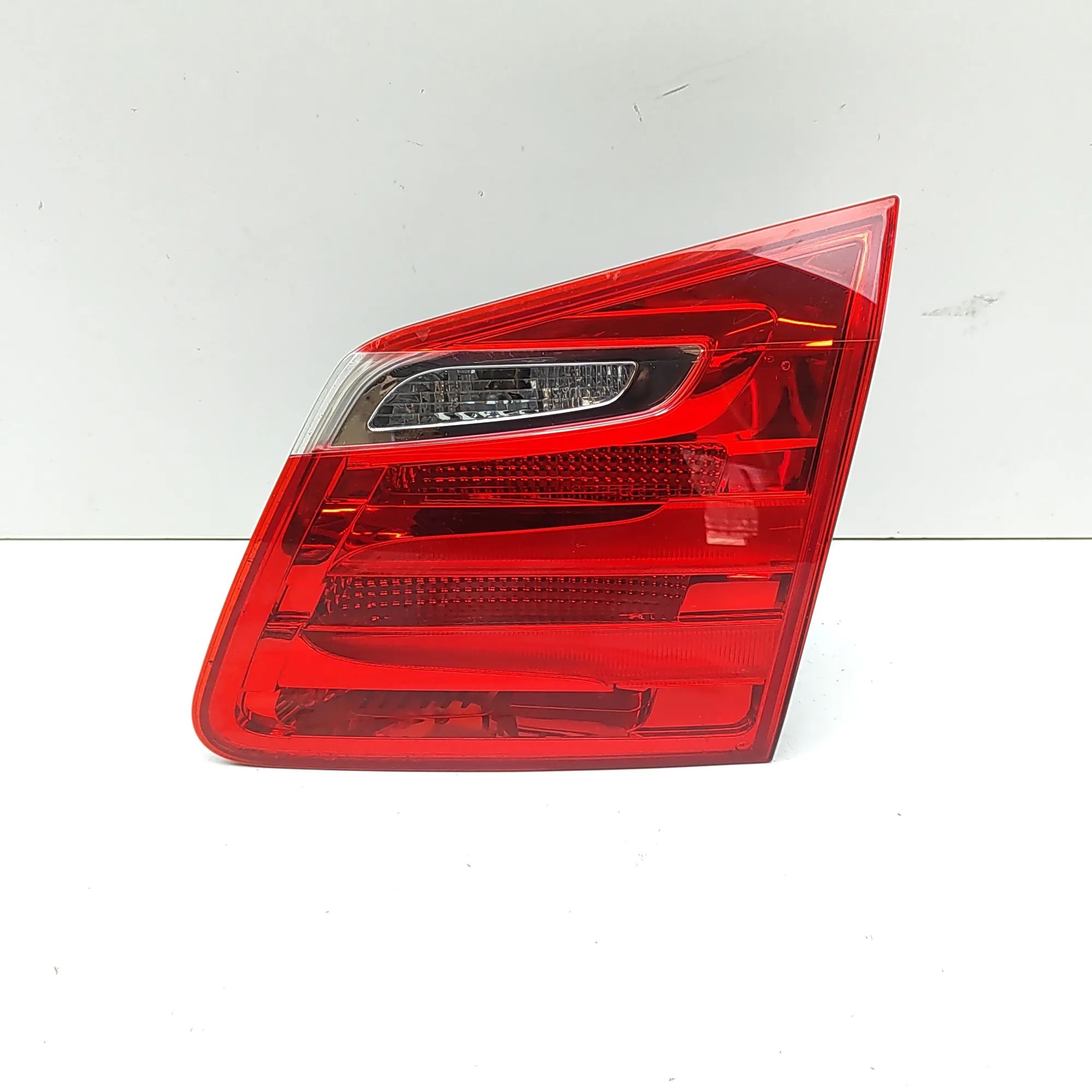 Mercedes-Benz GL / GLS (X166) Right Side Tailgate Tail Light Right Side Tailgate Tail Light — MERCEDES BENZ ...