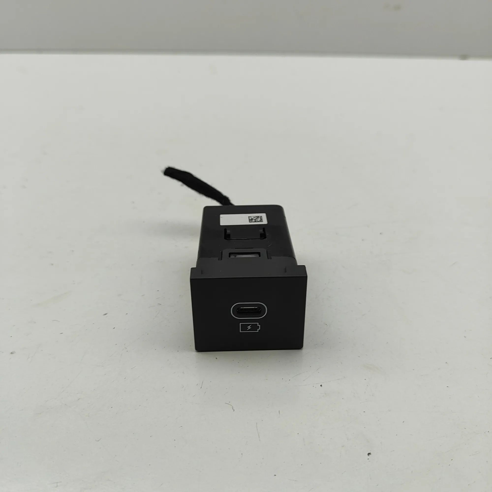 Kia EV9  USB USB — KIA EV9 (MV) (2023-...) — 96125-DO200DFS,...