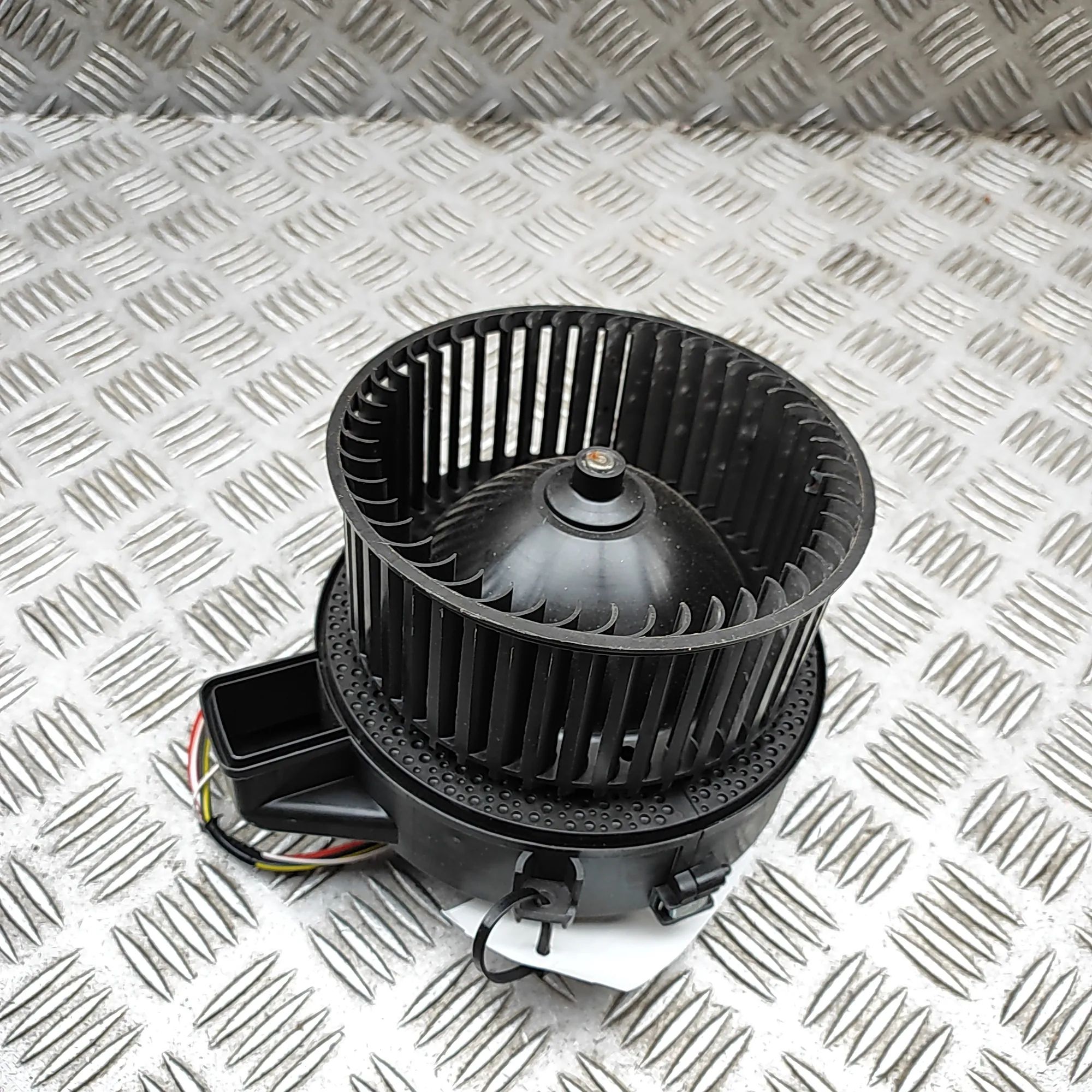 Volvo XC90 Heater Blower Fan Heater Blower Fan — VOLVO XC90 (II) (2014-...) ...