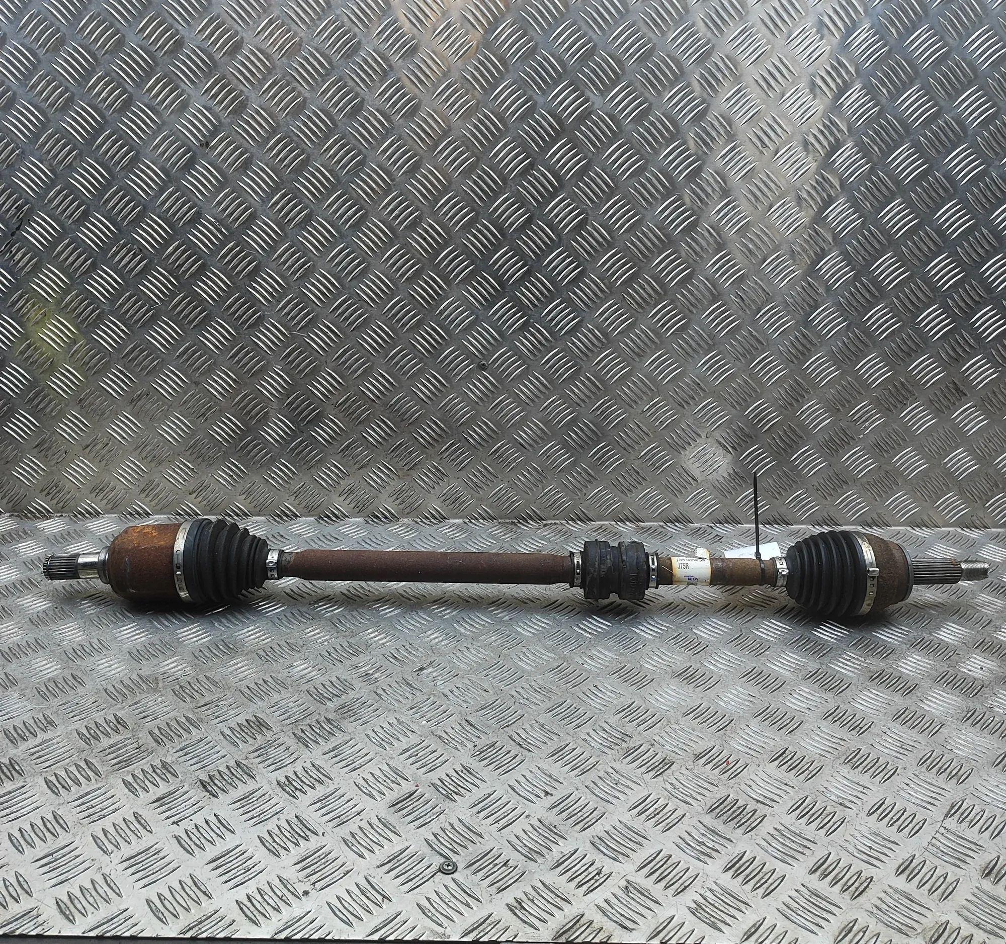 Kia Ceed (CD) Front Right Driveshaft Front Right Driveshaft — KIA XCEED (CD) (2020-....