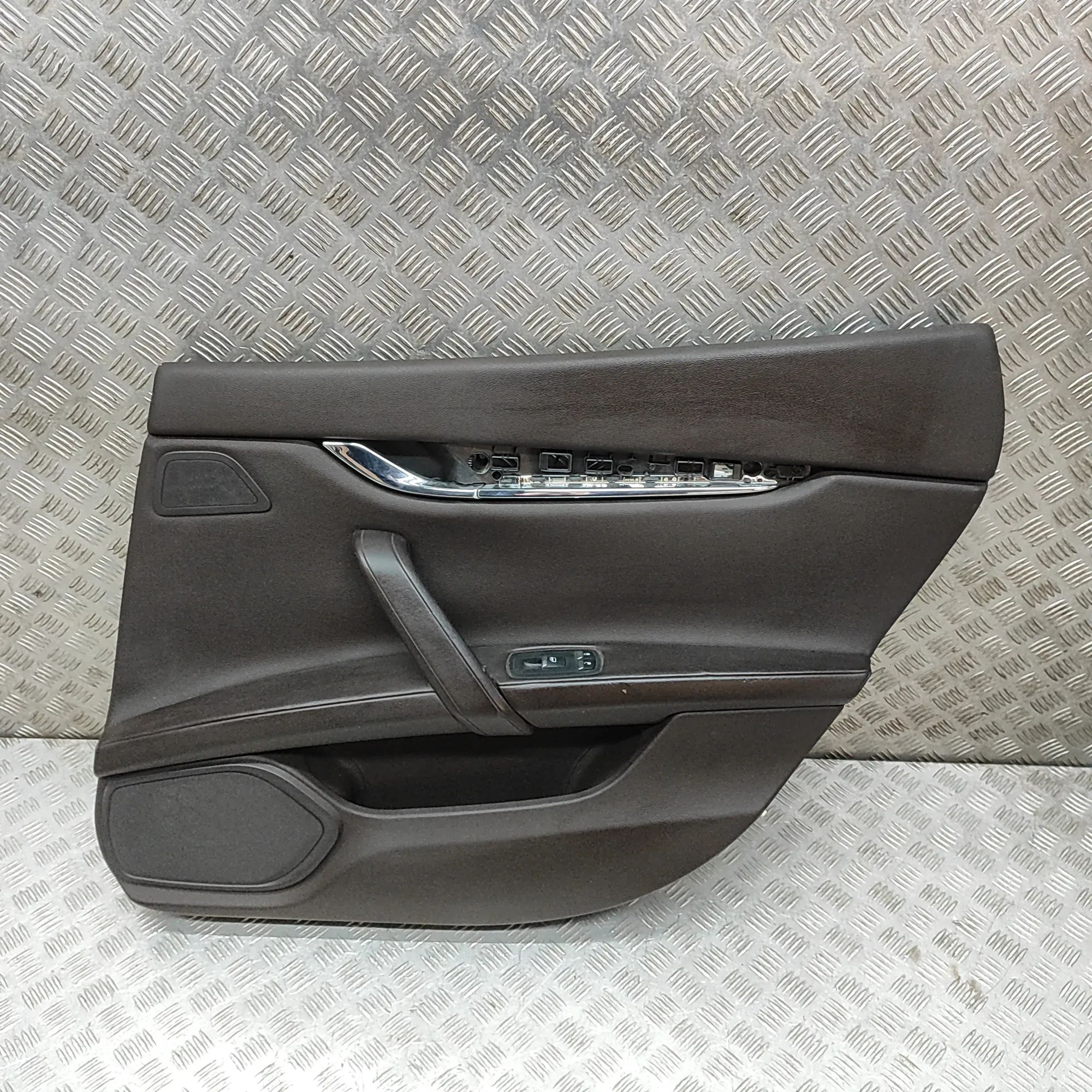 Maserati Quattroporte Rear Right Door Panel Rear Right Door Panel — MASERATI QUATTROPORTE (...