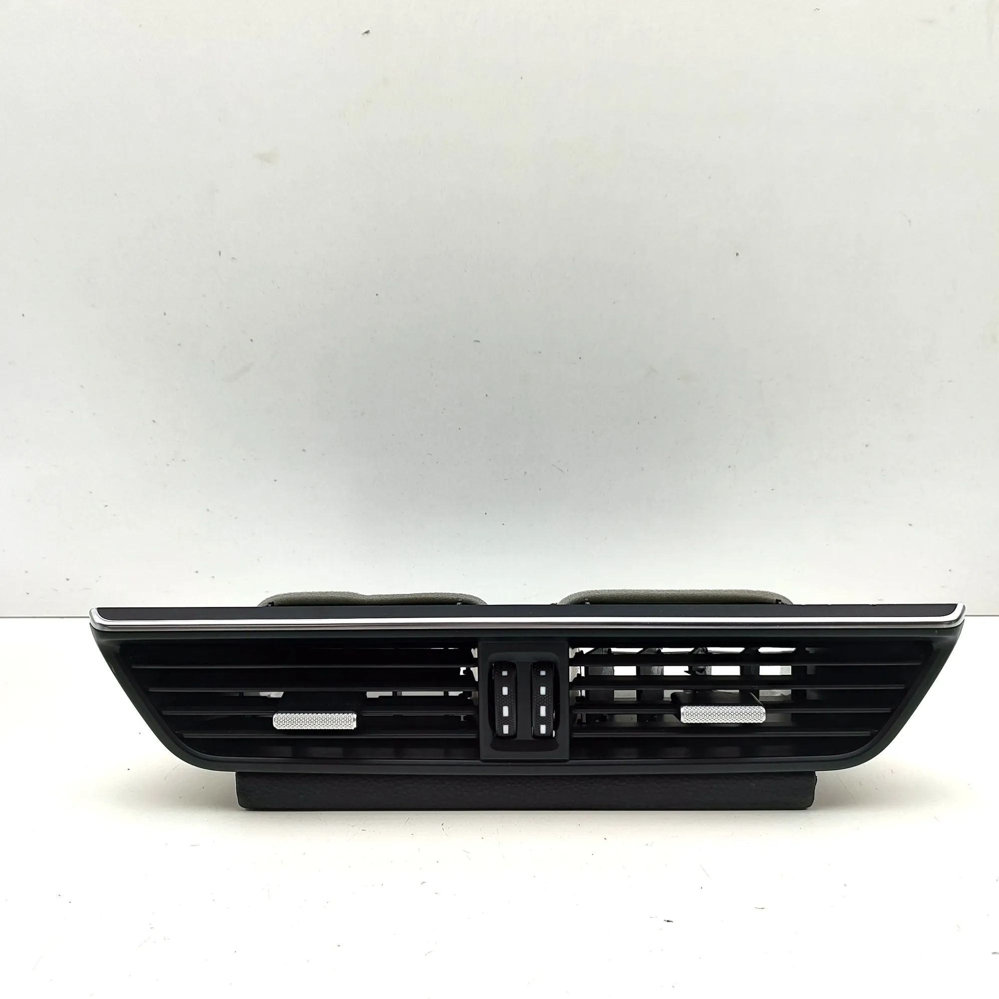 Porsche Cayenne Dashboard Air Vents Dashboard Air Vents — PORSCHE CAYENNE (9Y0/9Y3)...
