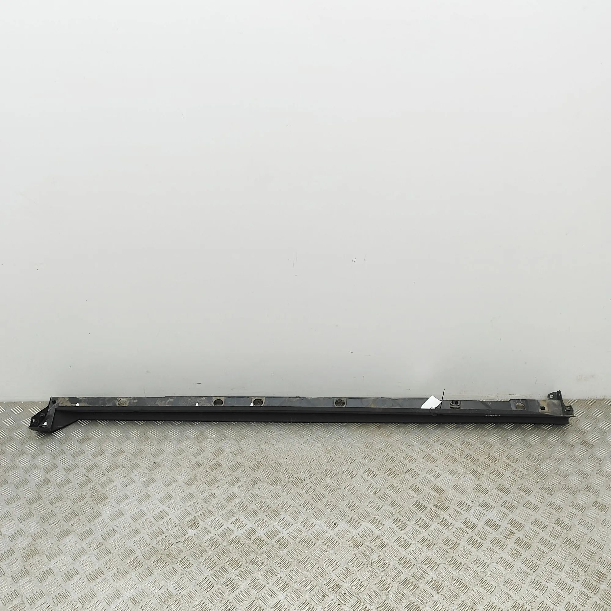 Toyota Yaris Left Side Plastic Sideskirt Cover Left Side Plastic Sideskirt Cover — TOYOTA YARI...