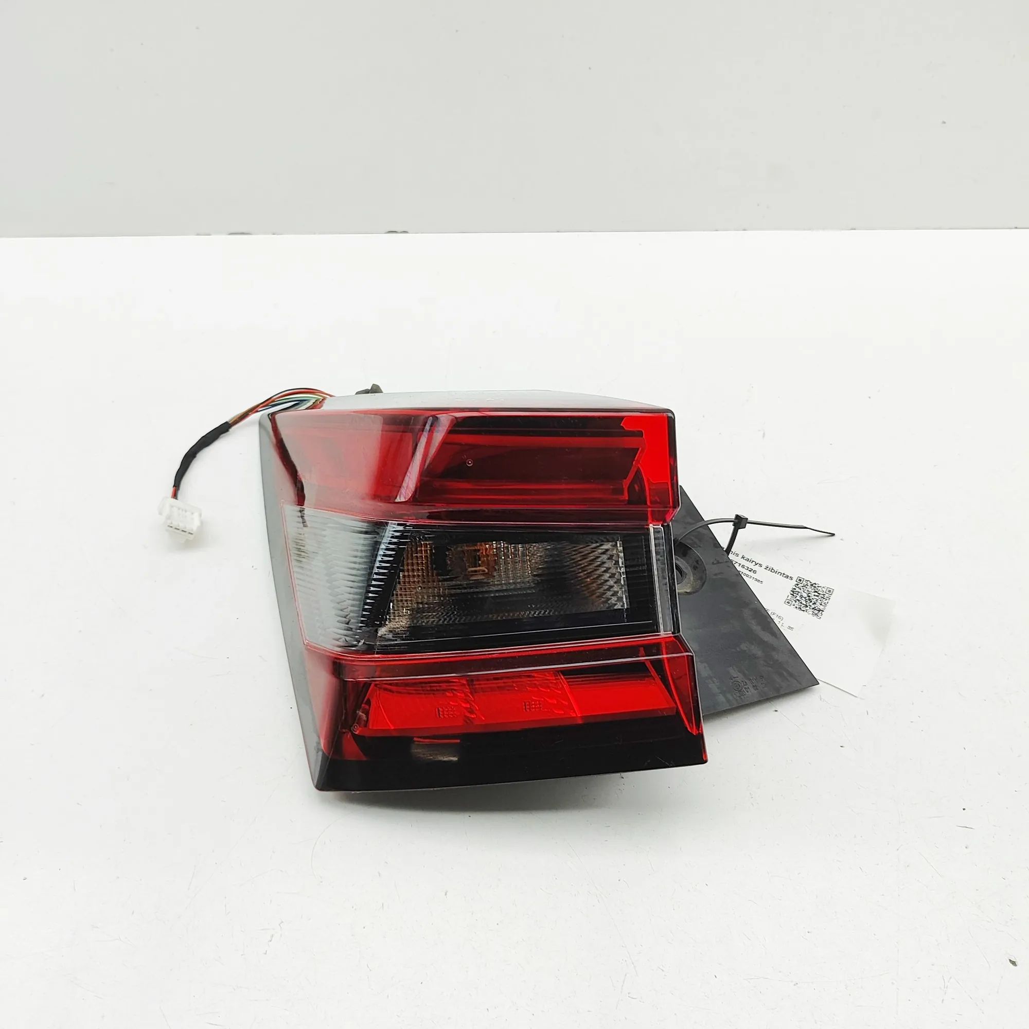 Nissan Juke Rear Left Tail Light Rear Left Tail Light — NISSAN JUKE (F16) (2019-...