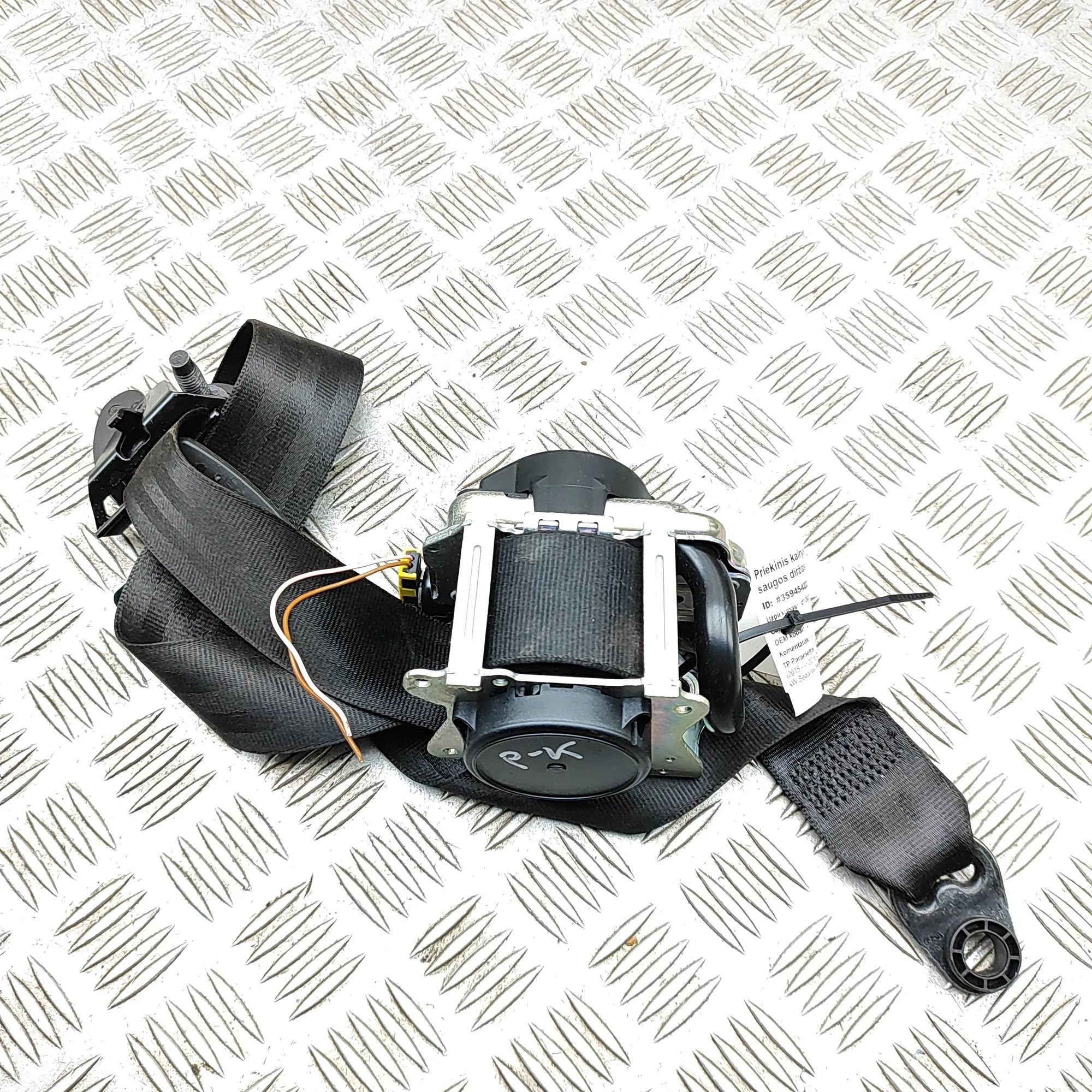Jaguar XE Front Left Seatbelt Front Left Seatbelt — JAGUAR XE (X760) (2015-.....