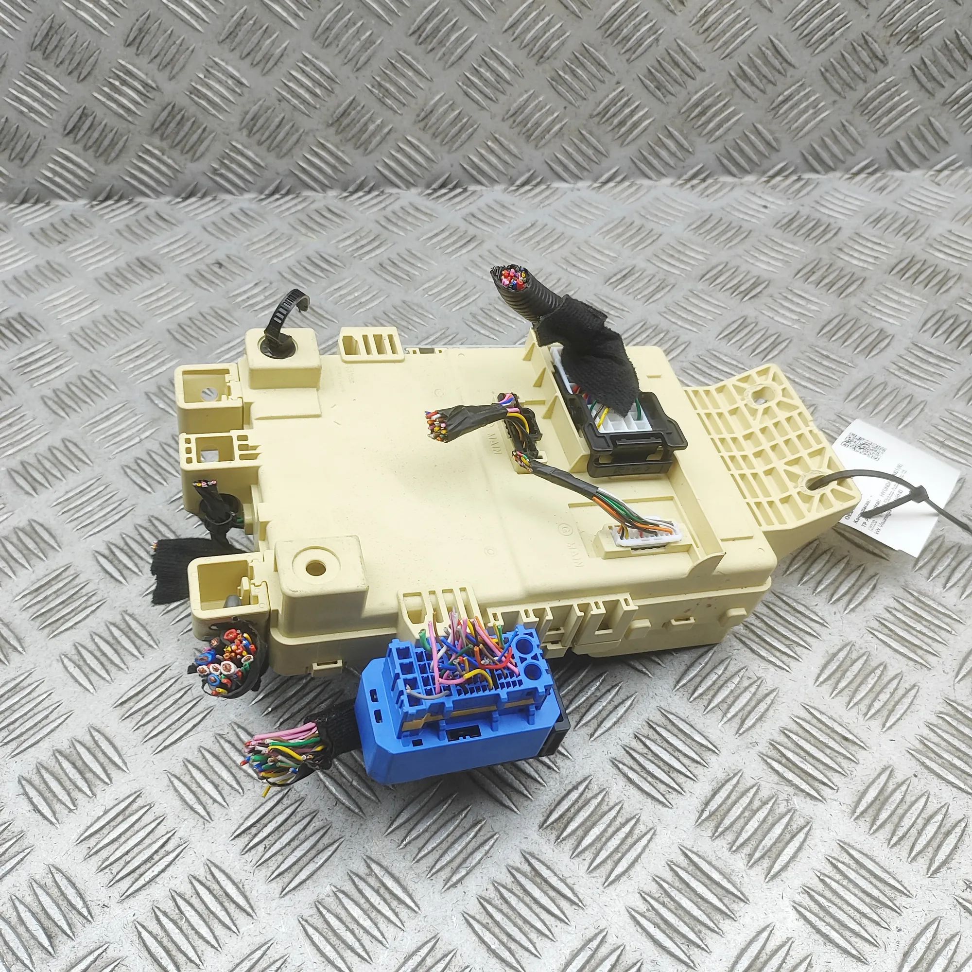 Hyundai Ioniq Fuse Box Module Fuse Box Module — HYUNDAI IONIQ (5 NE) (2020-.....